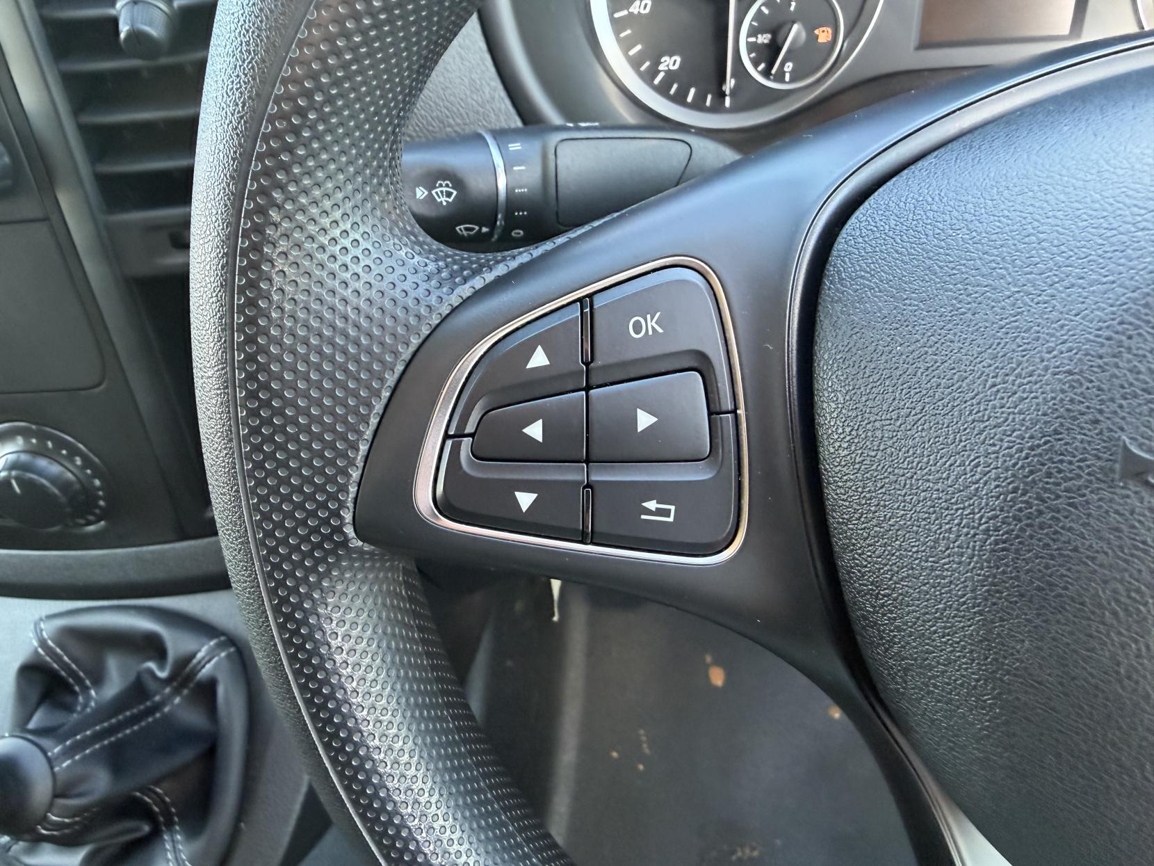 2021 Mercedes-Benz Vito 1.7 114 CDI Progressive Panel Van 5dr Diesel Manual FWD L2 Euro 6 (s/s) (LWB) (136 ps) - Thumbnail 17