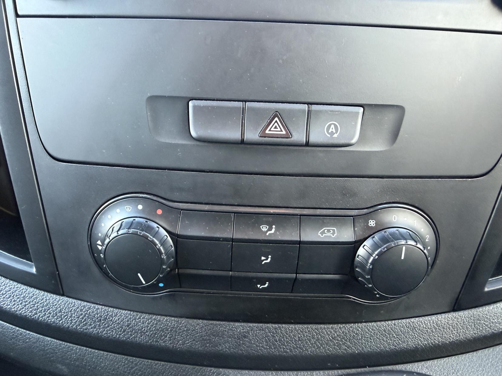 2021 Mercedes-Benz Vito 1.7 114 CDI Progressive Panel Van 5dr Diesel Manual FWD L2 Euro 6 (s/s) (LWB) (136 ps) - Thumbnail 22