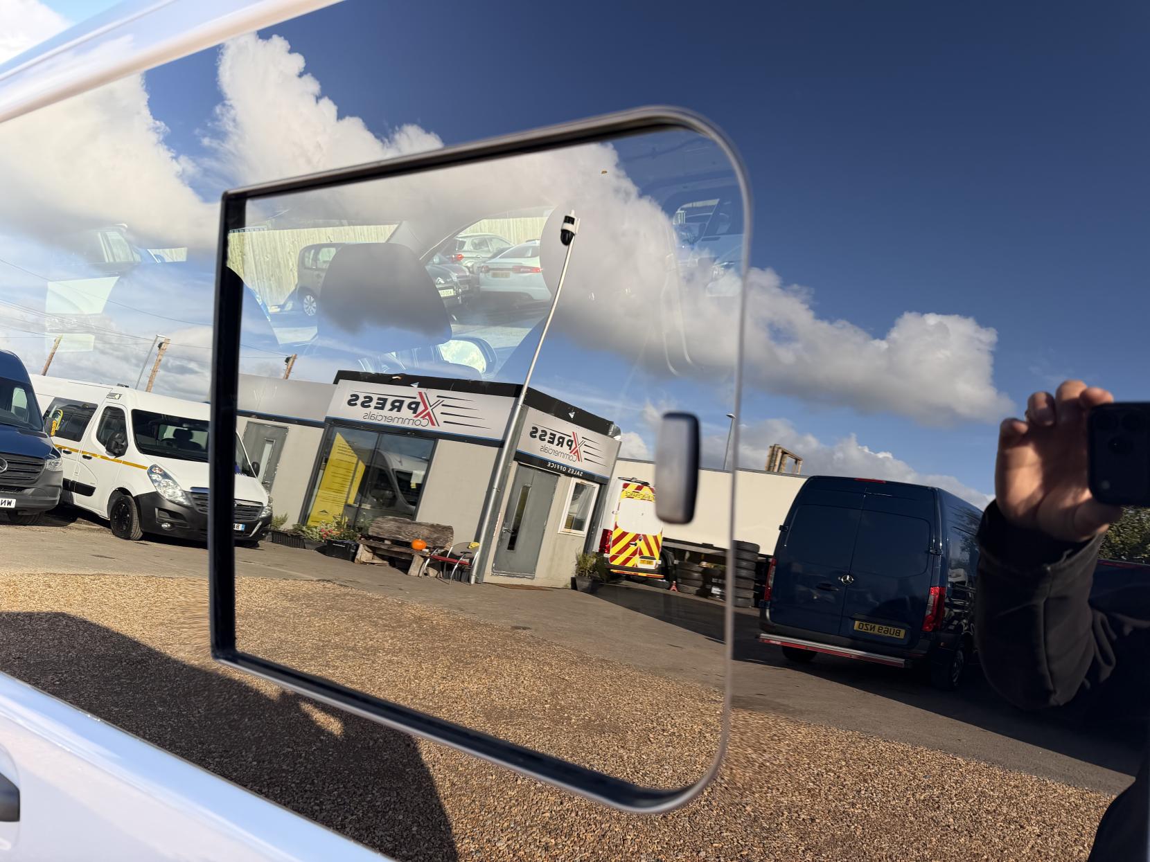 2021 Mercedes-Benz Vito 1.7 114 CDI Progressive Panel Van 5dr Diesel Manual FWD L2 Euro 6 (s/s) (LWB) (136 ps) - Thumbnail 34