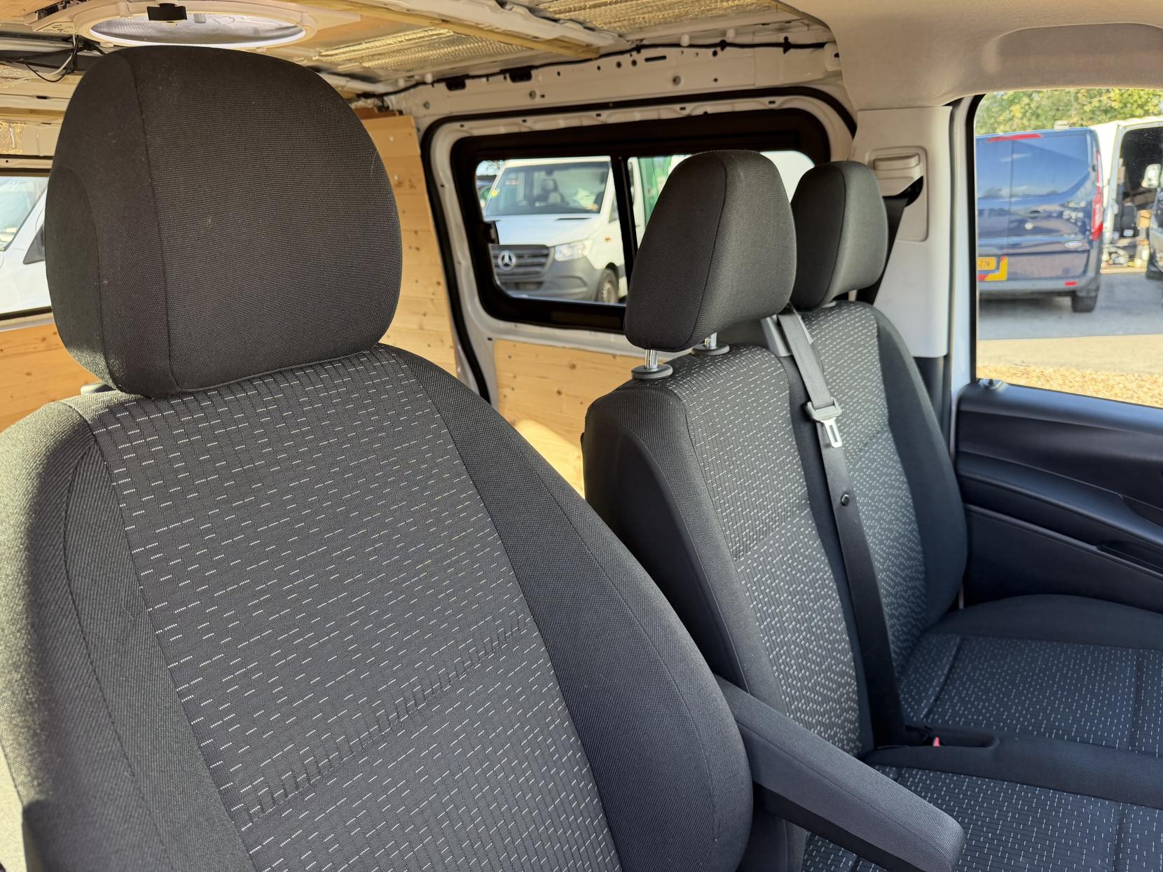 2021 Mercedes-Benz Vito 1.7 114 CDI Progressive Panel Van 5dr Diesel Manual FWD L2 Euro 6 (s/s) (LWB) (136 ps) - Thumbnail 15