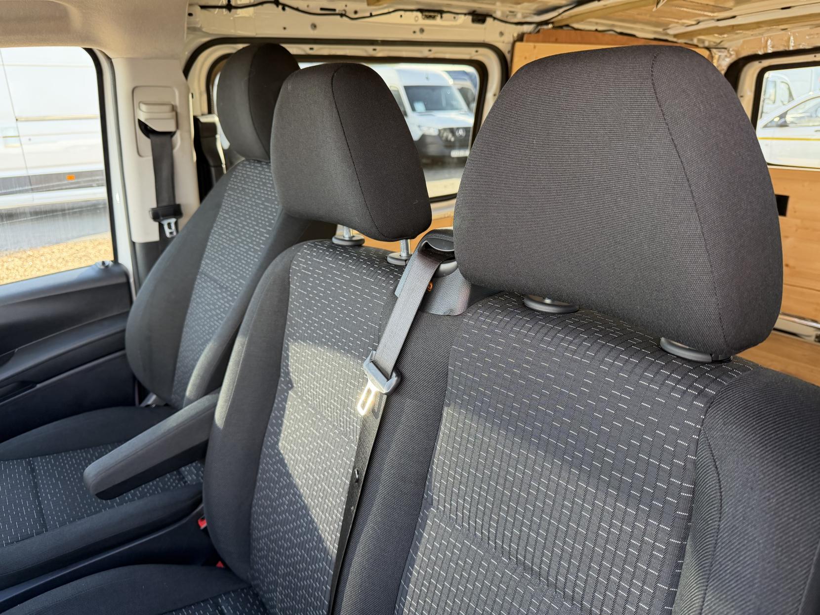 2021 Mercedes-Benz Vito 1.7 114 CDI Progressive Panel Van 5dr Diesel Manual FWD L2 Euro 6 (s/s) (LWB) (136 ps) - Thumbnail 29
