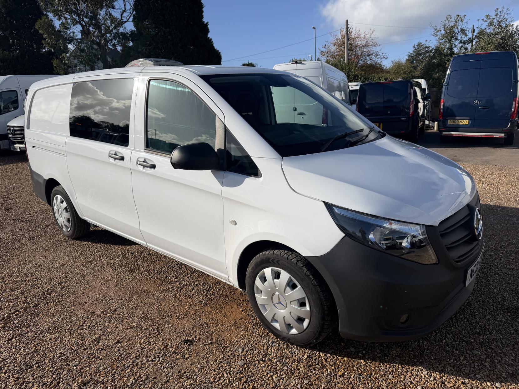 2021 Mercedes-Benz Vito 1.7 114 CDI Progressive Panel Van 5dr Diesel Manual FWD L2 Euro 6 (s/s) (LWB) (136 ps) - Thumbnail 5