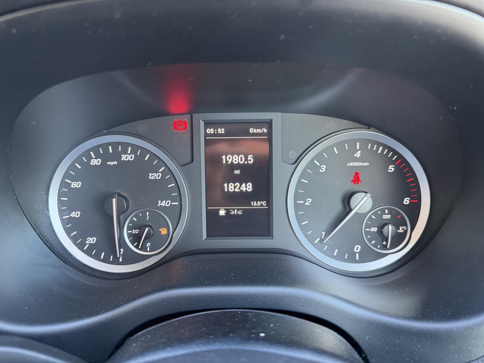 2021 Mercedes-Benz Vito 1.7 114 CDI Progressive Panel Van 5dr Diesel Manual FWD L2 Euro 6 (s/s) (LWB) (136 ps) - Thumbnail 18