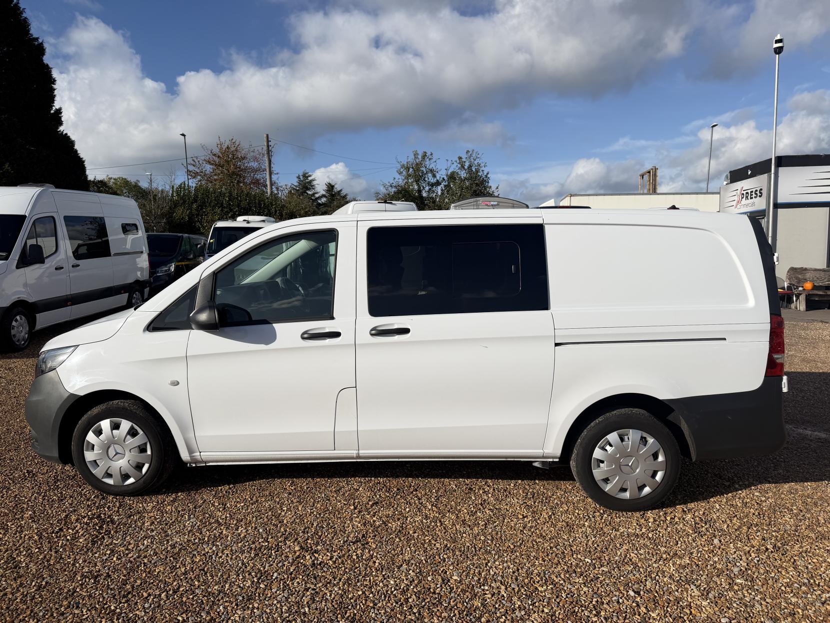 2021 Mercedes-Benz Vito 1.7 114 CDI Progressive Panel Van 5dr Diesel Manual FWD L2 Euro 6 (s/s) (LWB) (136 ps) - Thumbnail 8