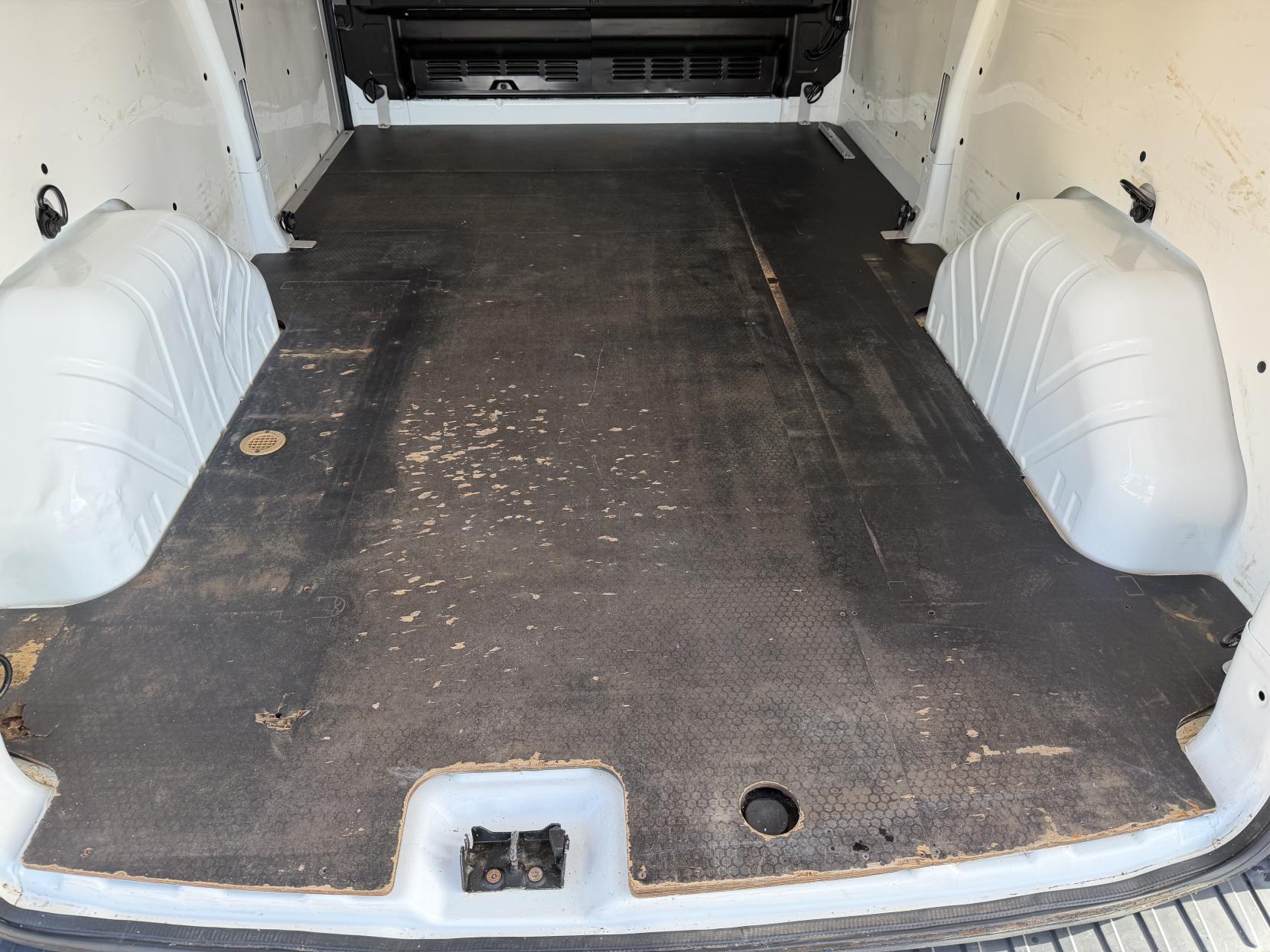 2016 Ford Transit Custom 2.2 TDCi 330 Panel Van 5dr Diesel Manual L1 H1 (192 g/km, 123 bhp) - Thumbnail 42