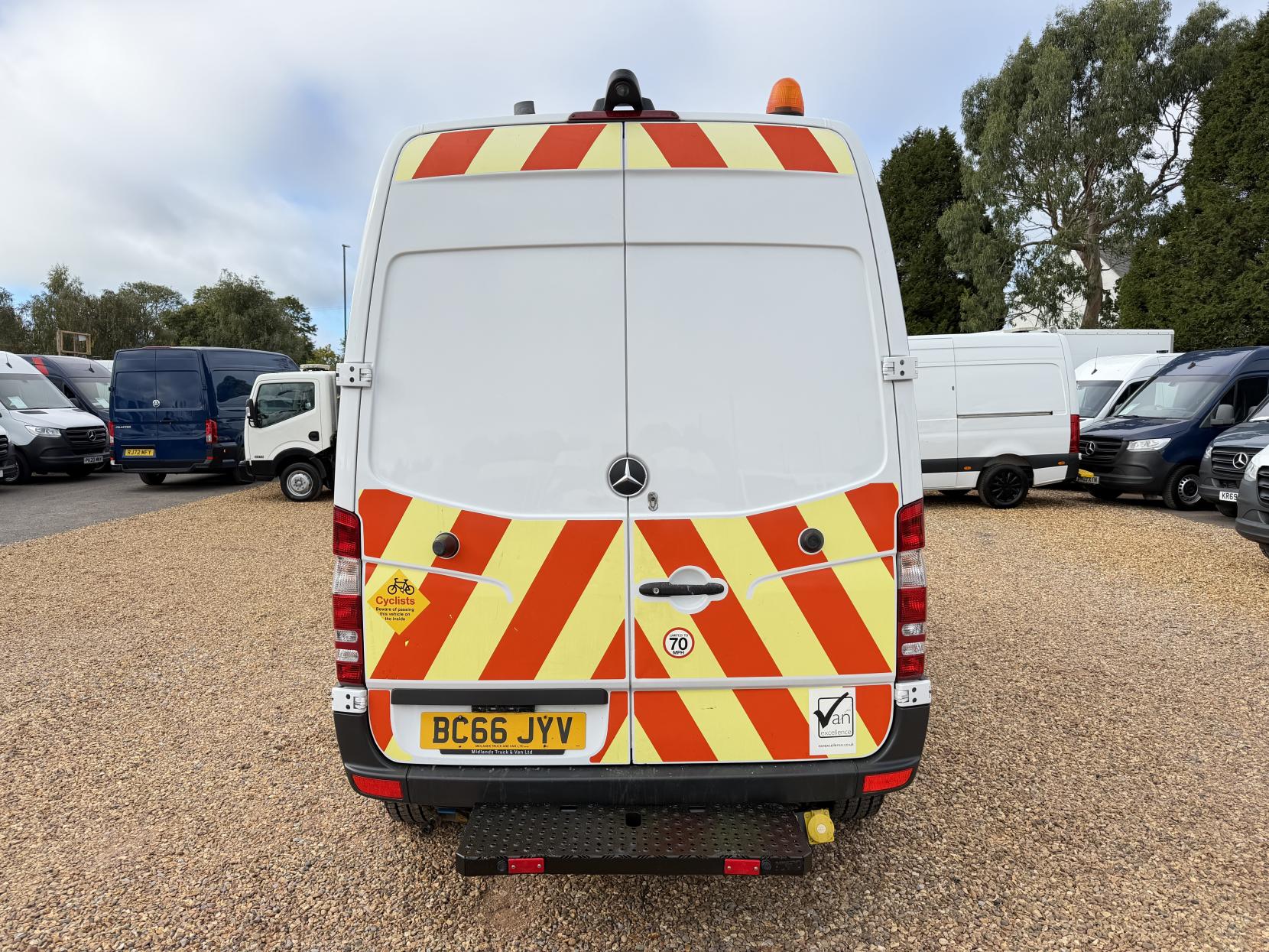 2017 Mercedes-Benz Sprinter 2.1 314 CDi BlueEFFICIENCY Panel Van 5dr Diesel Manual RWD L1 (199 g/km, 140 bhp) - Thumbnail 10