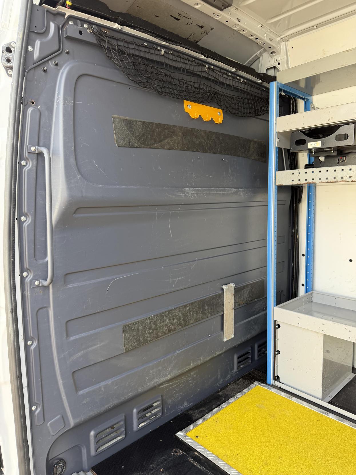 2017 Mercedes-Benz Sprinter 2.1 314 CDi BlueEFFICIENCY Panel Van 5dr Diesel Manual RWD L1 (199 g/km, 140 bhp) - Thumbnail 36