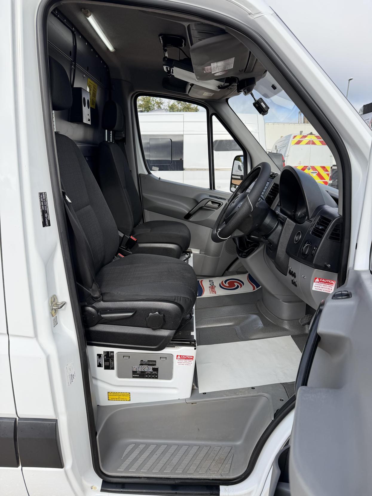 2017 Mercedes-Benz Sprinter 2.1 314 CDi BlueEFFICIENCY Panel Van 5dr Diesel Manual RWD L1 (199 g/km, 140 bhp) - Thumbnail 14
