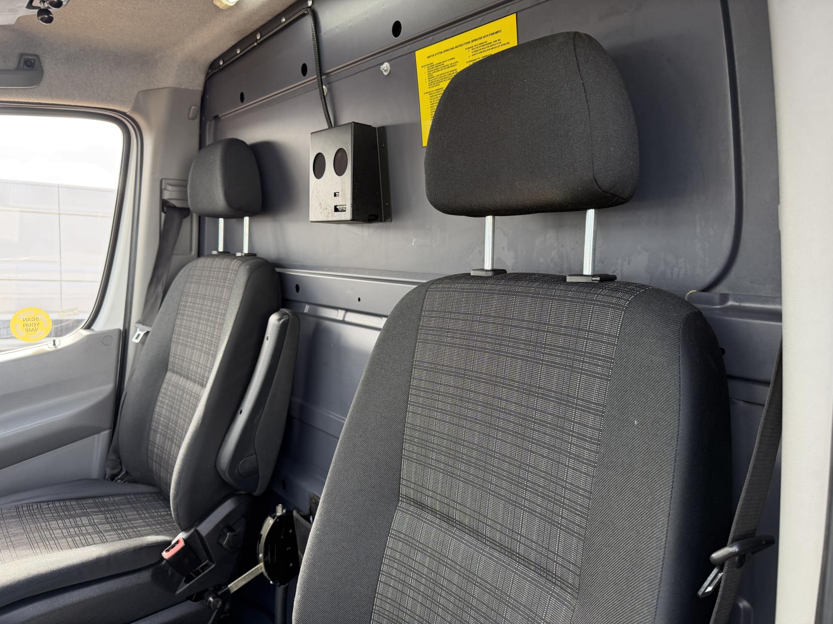 2017 Mercedes-Benz Sprinter 2.1 314 CDi BlueEFFICIENCY Panel Van 5dr Diesel Manual RWD L1 (199 g/km, 140 bhp) - Thumbnail 31