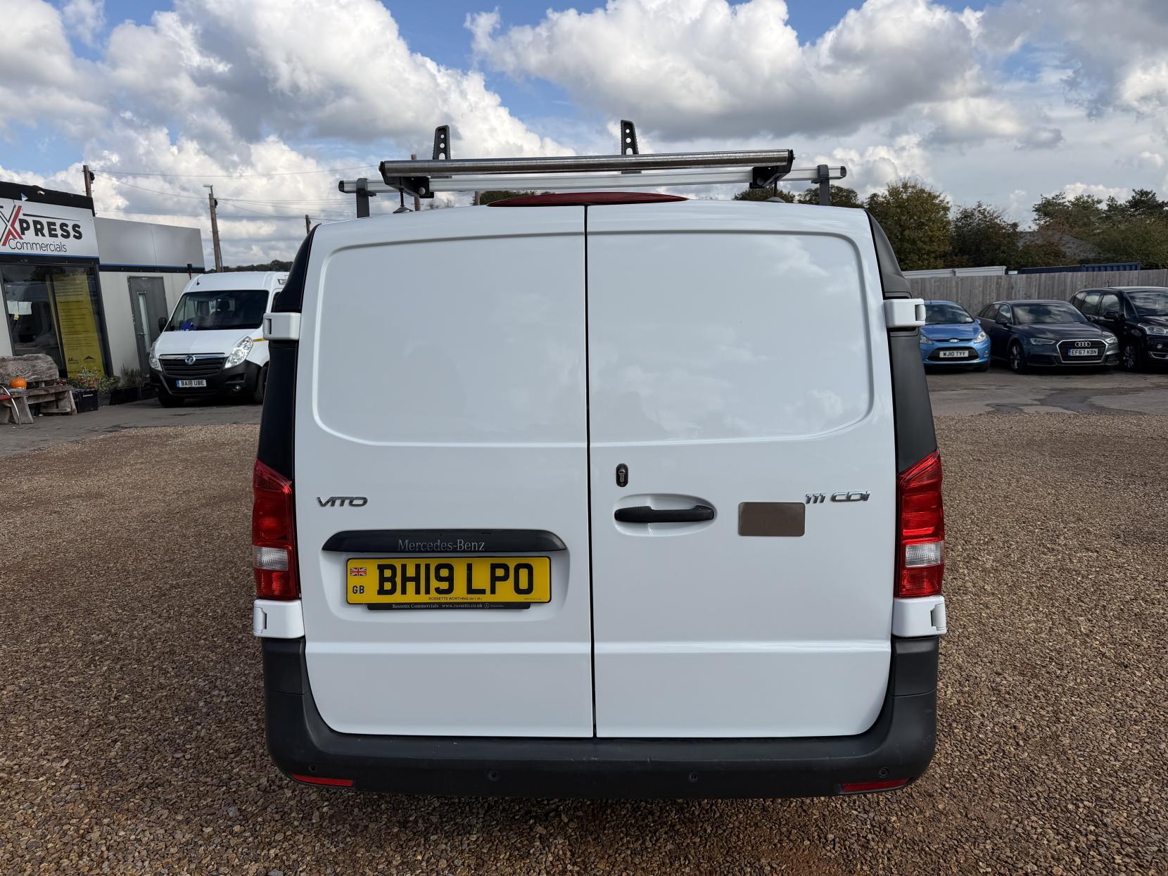 2019 Mercedes-Benz Vito 1.6 111 CDI Panel Van 6dr Diesel Manual FWD L2 Euro 6 (114 ps) - Thumbnail 10