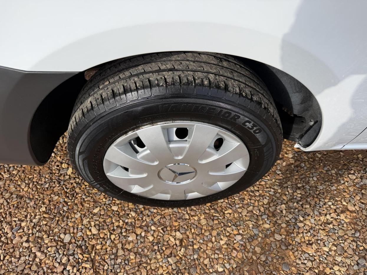 2019 Mercedes-Benz Vito 1.6 111 CDI Panel Van 6dr Diesel Manual FWD L2 Euro 6 (114 ps) - Thumbnail 46