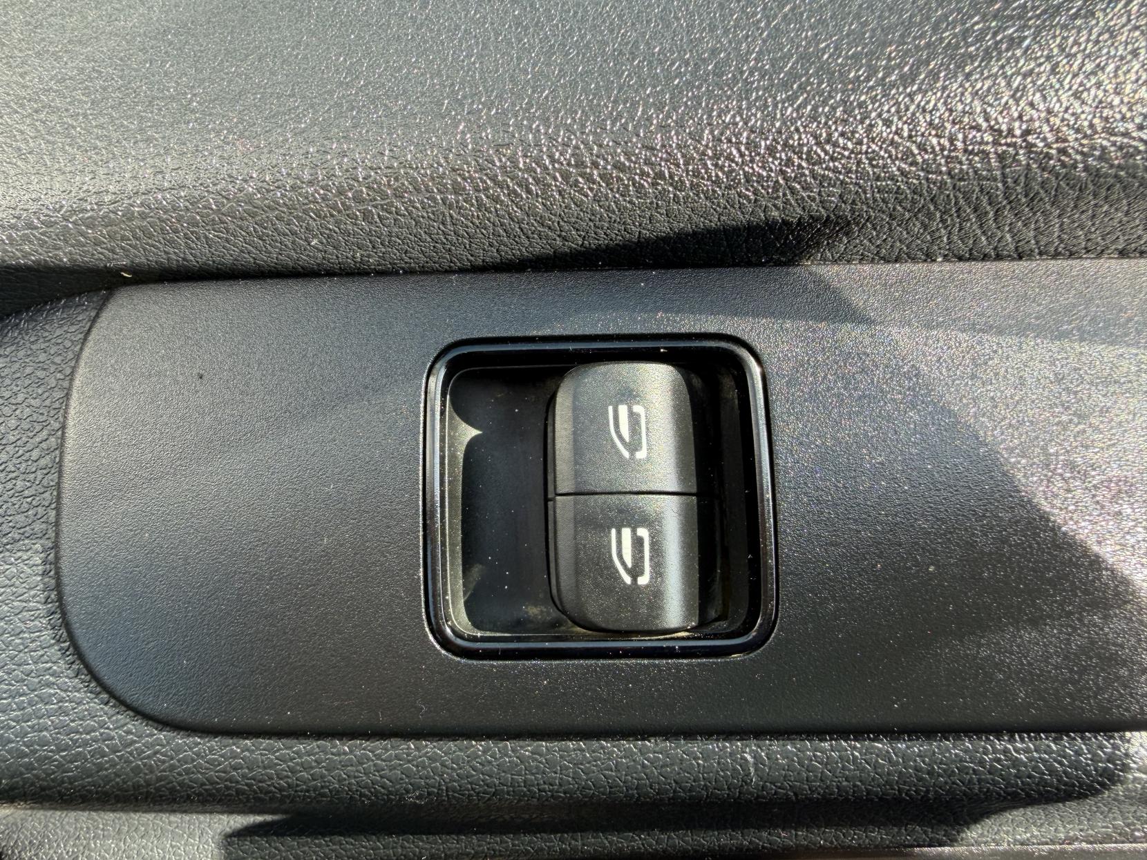 2020 Mercedes-Benz Sprinter 2.1 314 CDI Premium Panel Van 5dr Diesel Manual FWD L2 H2 Euro 6 (s/s) (143 ps) - Thumbnail 33