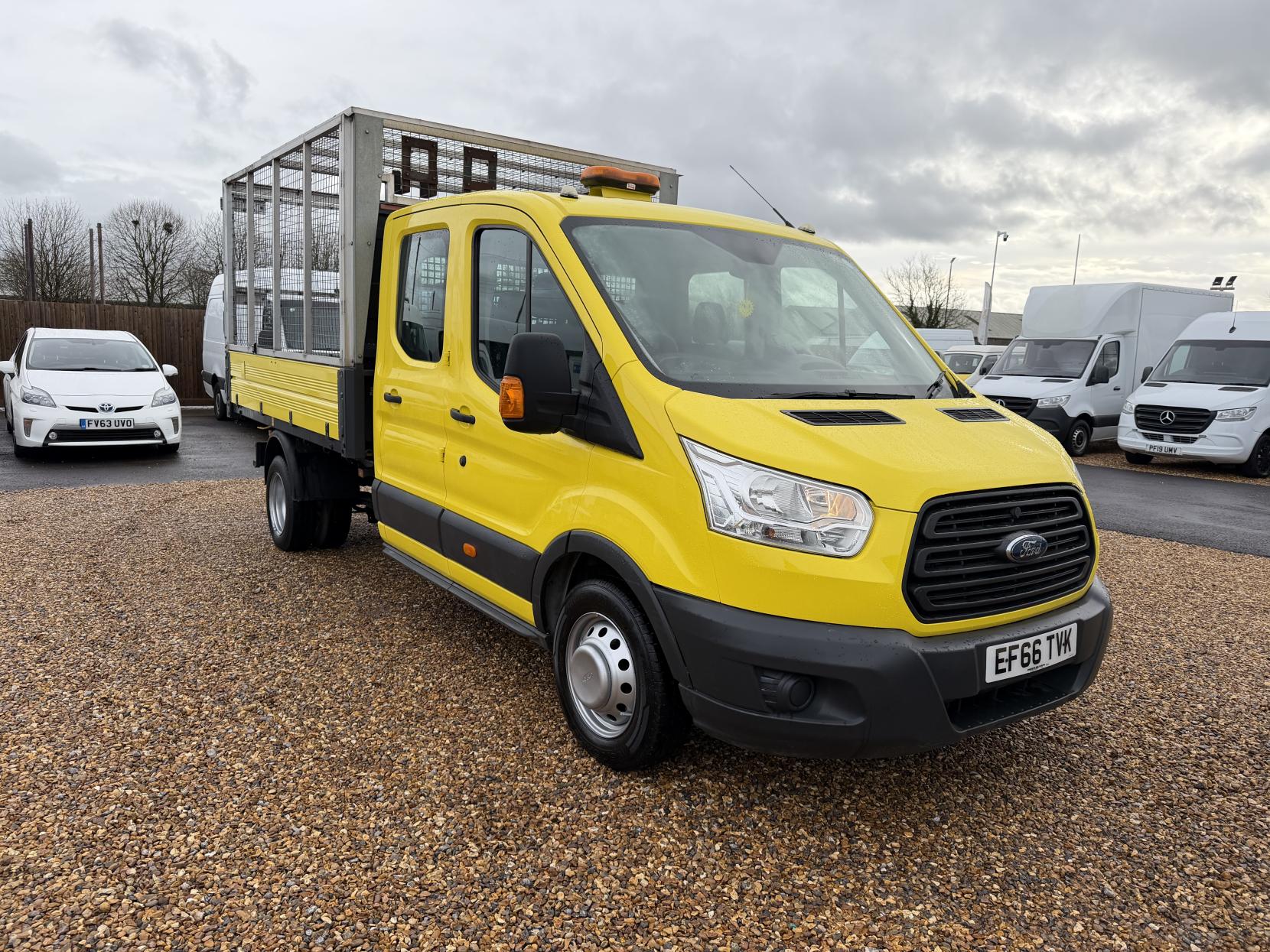 2016 Ford Transit 2.2 TDCi 350 Chassis Double Cab 4dr Diesel Manual RWD L3 H1 Euro 5 (DRW) (100 ps) - Thumbnail 10