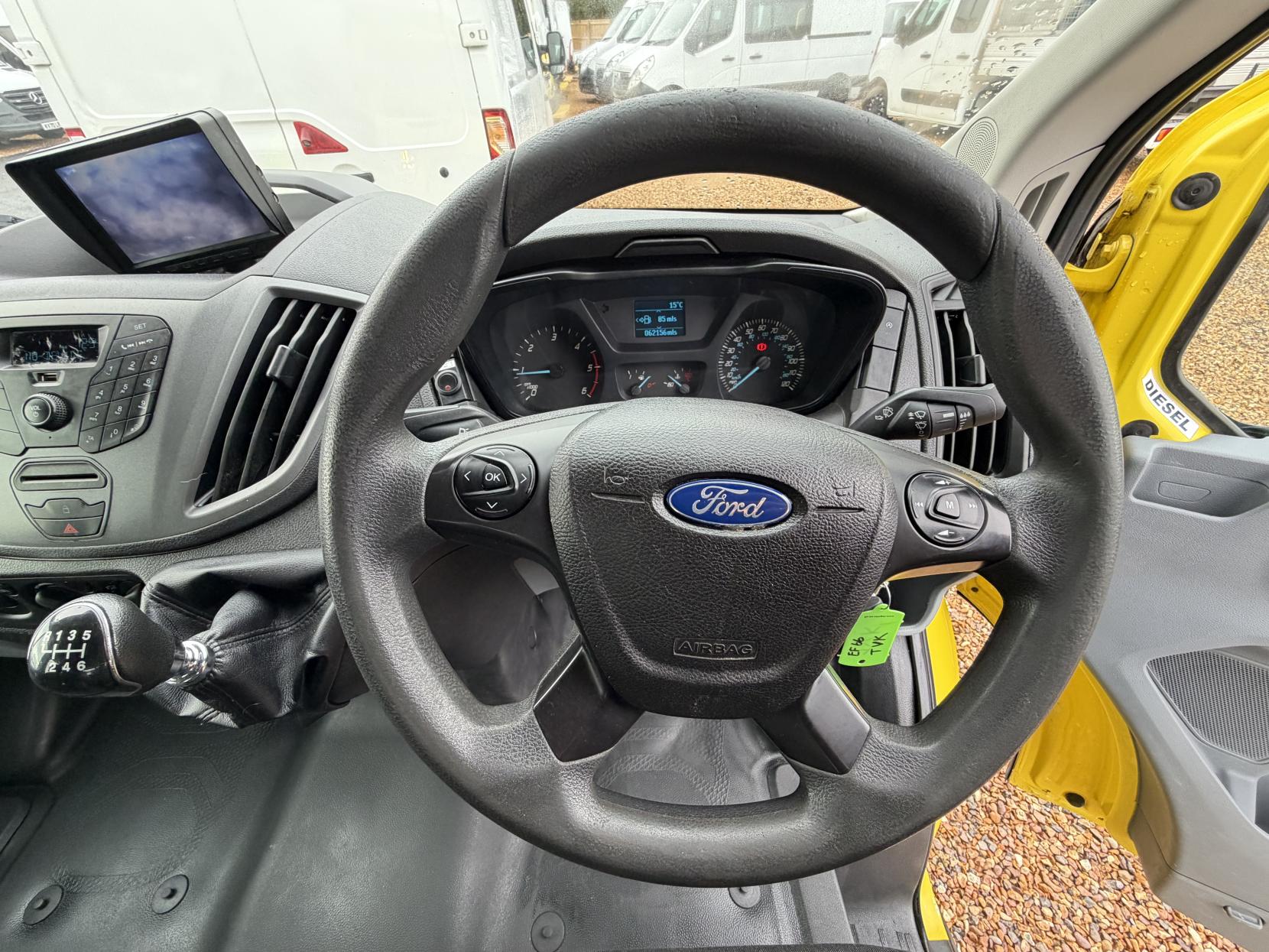 2016 Ford Transit 2.2 TDCi 350 Chassis Double Cab 4dr Diesel Manual RWD L3 H1 Euro 5 (DRW) (100 ps) - Thumbnail 2