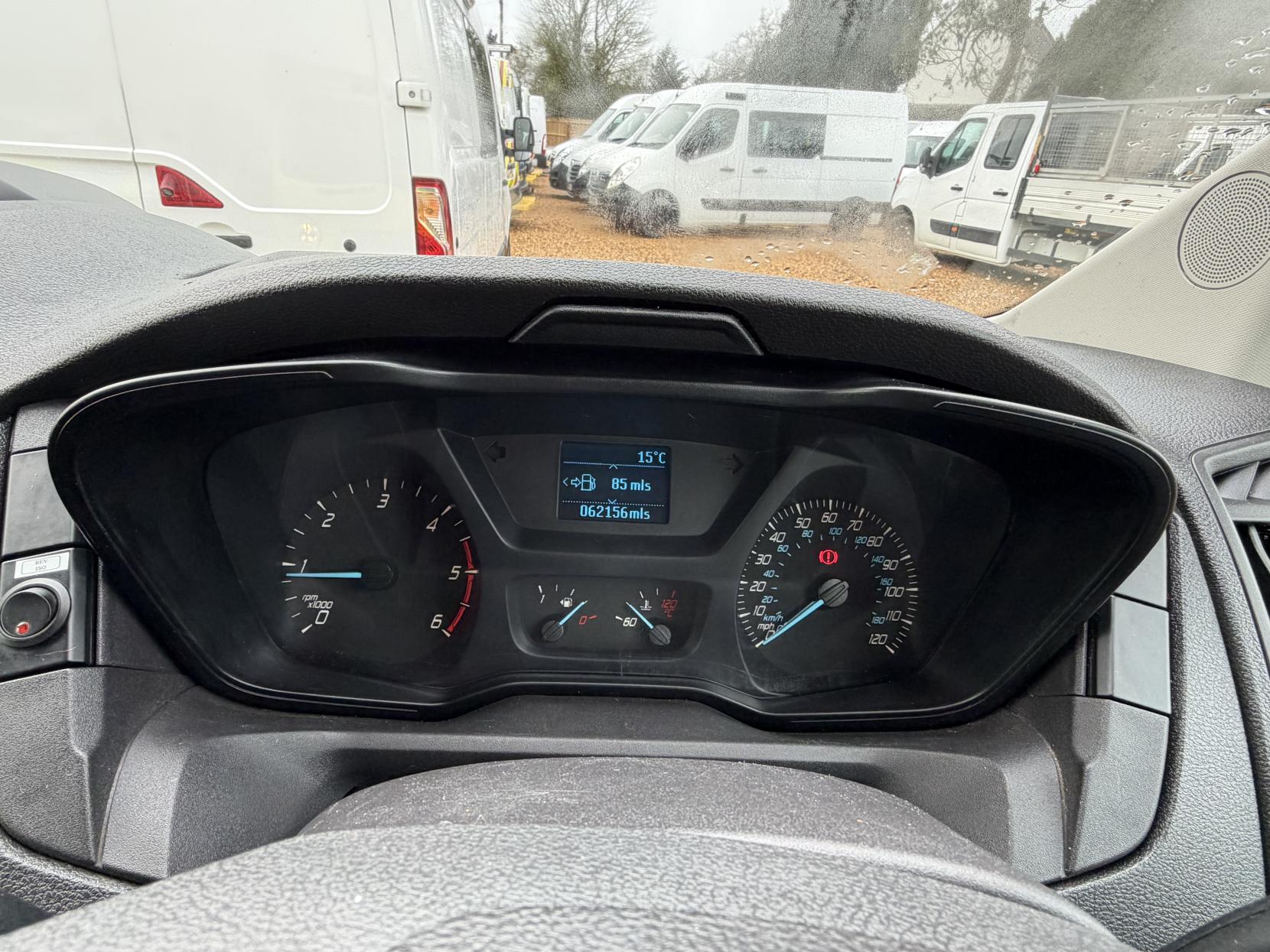 2016 Ford Transit 2.2 TDCi 350 Chassis Double Cab 4dr Diesel Manual RWD L3 H1 Euro 5 (DRW) (100 ps) - Thumbnail 20
