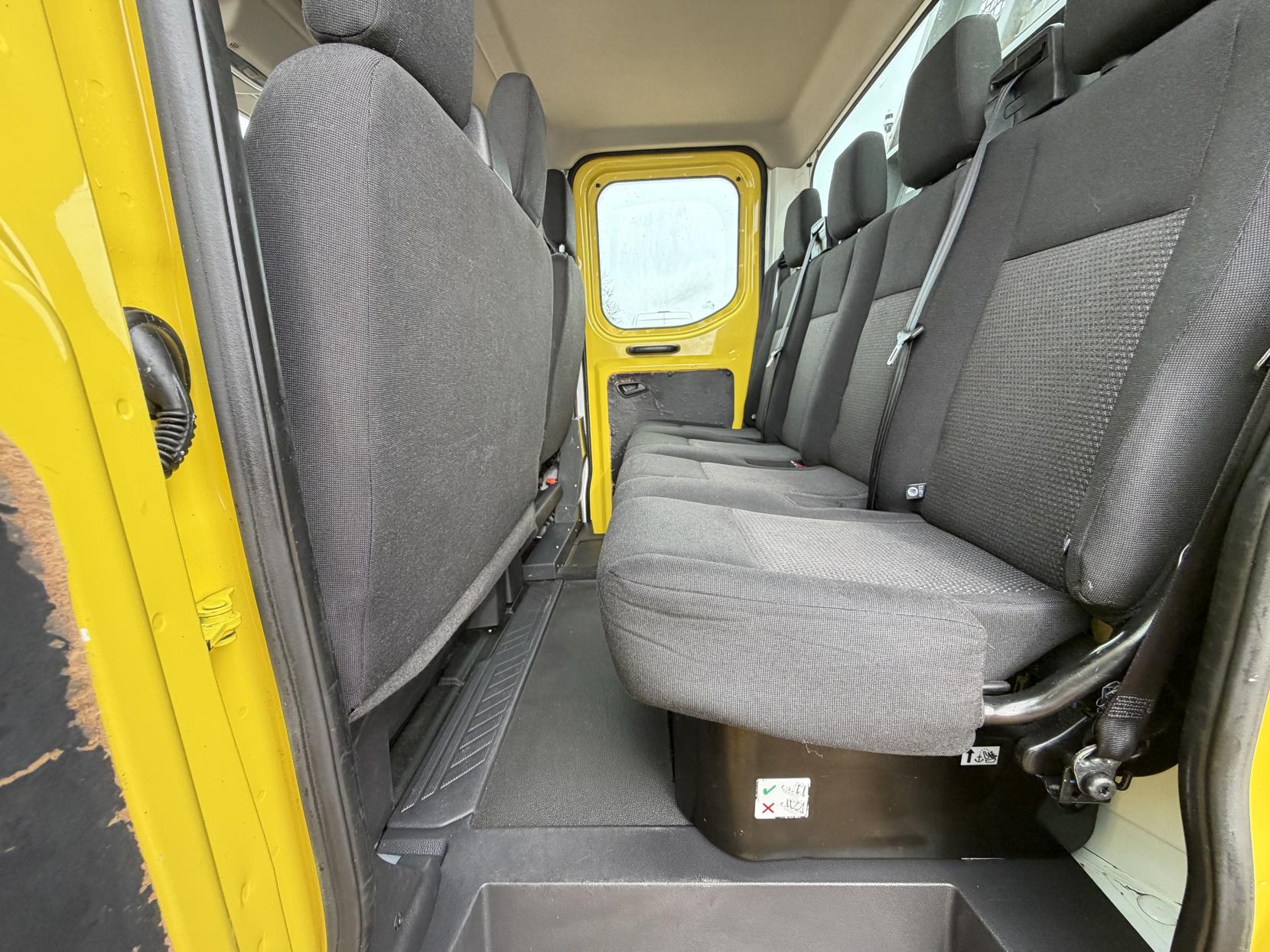 2016 Ford Transit 2.2 TDCi 350 Chassis Double Cab 4dr Diesel Manual RWD L3 H1 Euro 5 (DRW) (100 ps) - Thumbnail 33