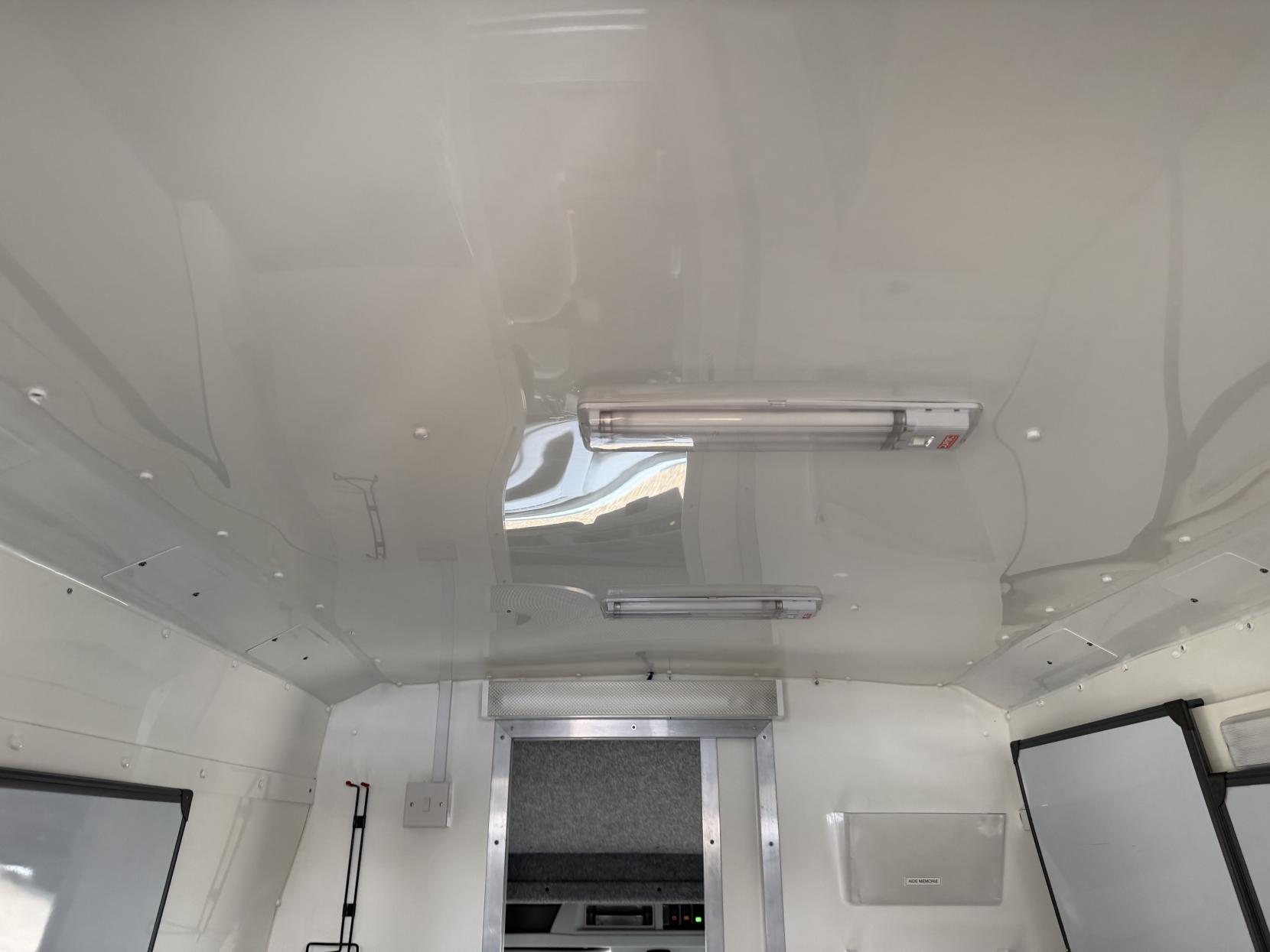 2015 Ford Transit 2.2 TDCi 350 Panel Van 5dr Diesel Manual RWD L3 H2 Euro 5 (155 ps) - Thumbnail 66