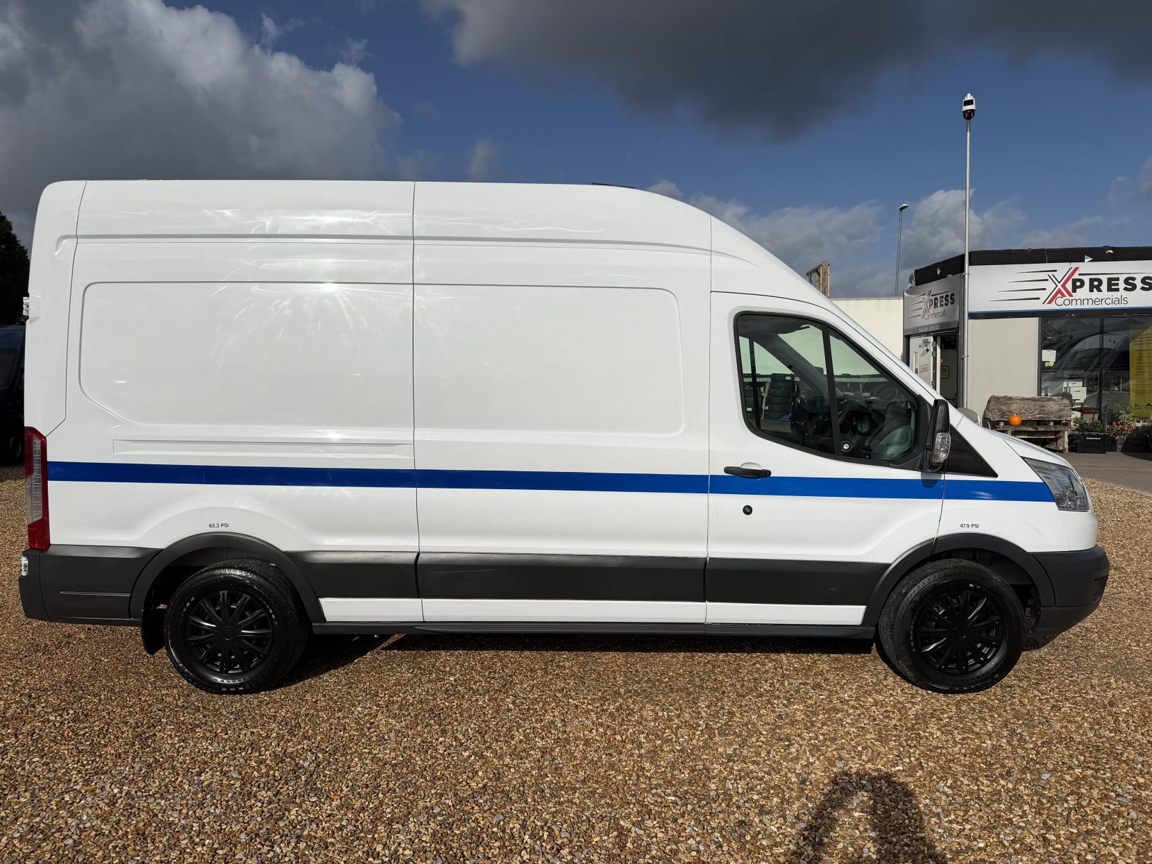 2015 Ford Transit 2.2 TDCi 350 Panel Van 5dr Diesel Manual RWD L3 H2 Euro 5 (155 ps) - Thumbnail 12