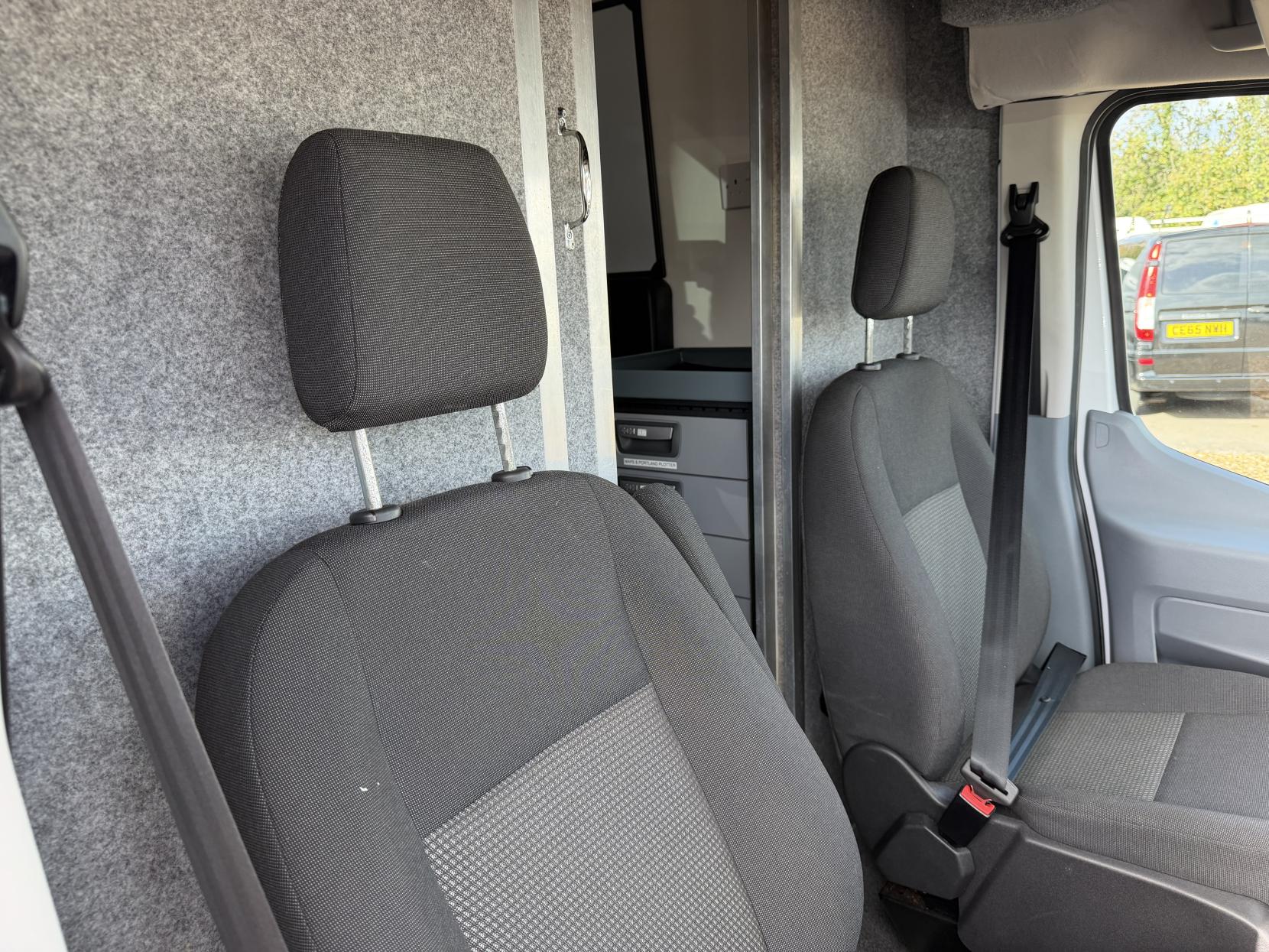2015 Ford Transit 2.2 TDCi 350 Panel Van 5dr Diesel Manual RWD L3 H2 Euro 5 (155 ps) - Thumbnail 15