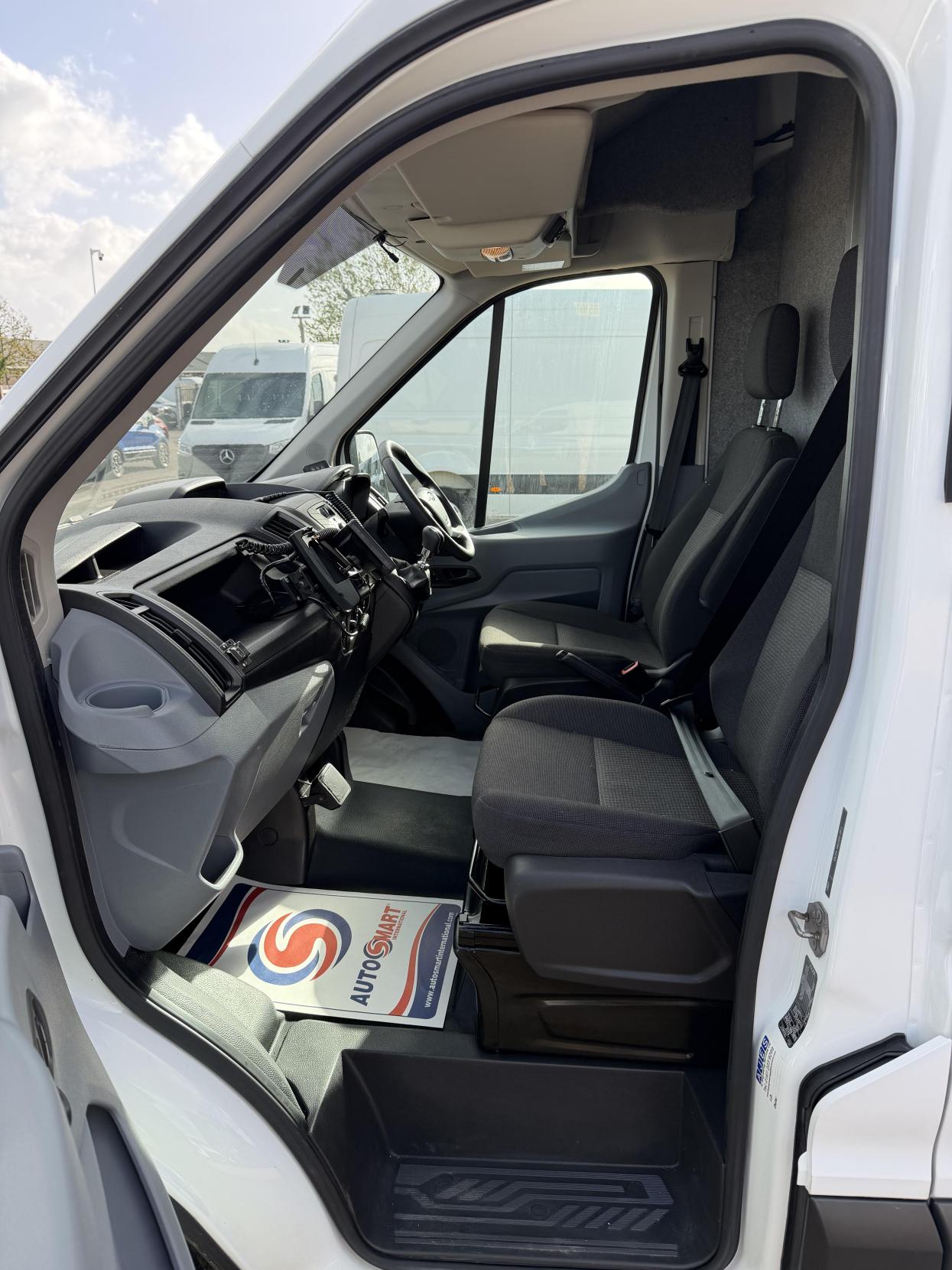2015 Ford Transit 2.2 TDCi 350 Panel Van 5dr Diesel Manual RWD L3 H2 Euro 5 (155 ps) - Thumbnail 31