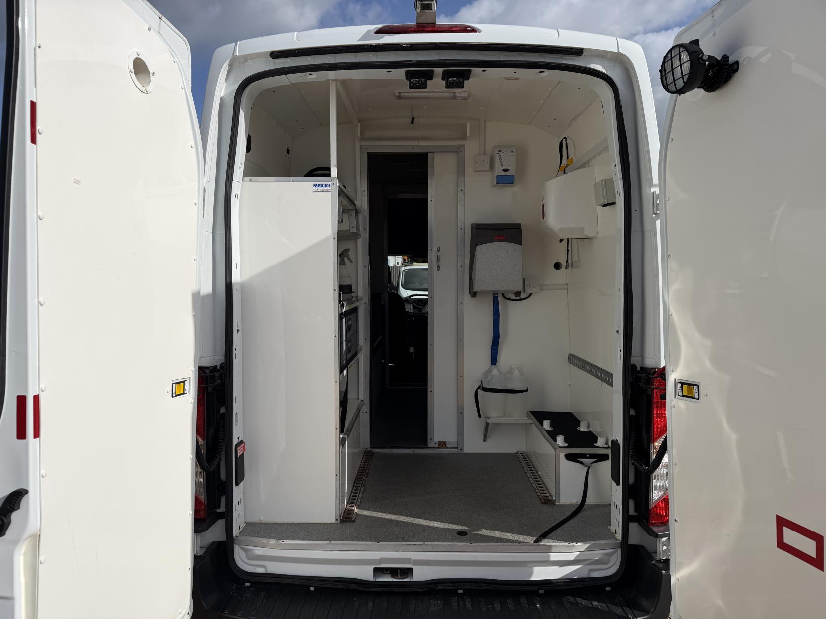 2015 Ford Transit 2.2 TDCi 350 Panel Van 5dr Diesel Manual RWD L3 H2 Euro 5 (155 ps) - Thumbnail 3