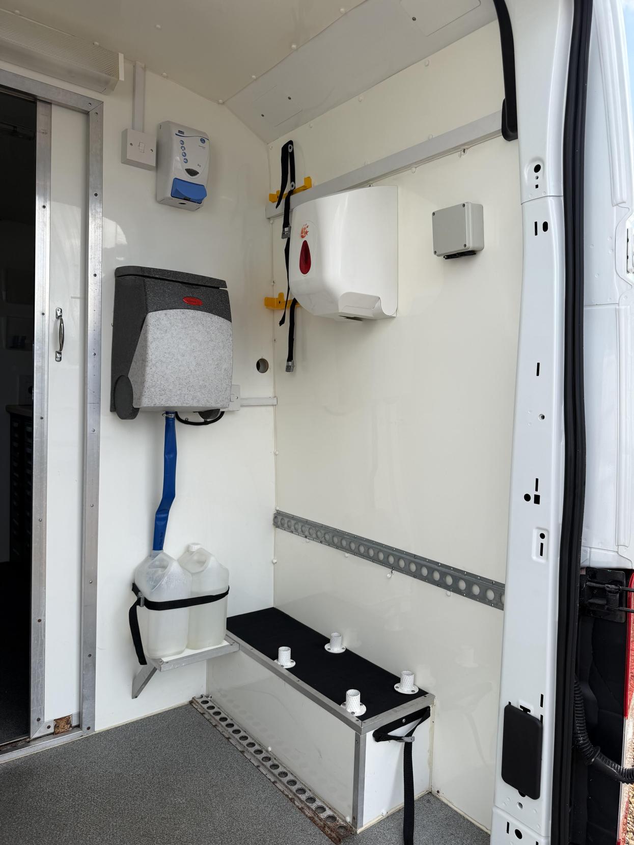 2015 Ford Transit 2.2 TDCi 350 Panel Van 5dr Diesel Manual RWD L3 H2 Euro 5 (155 ps) - Thumbnail 52