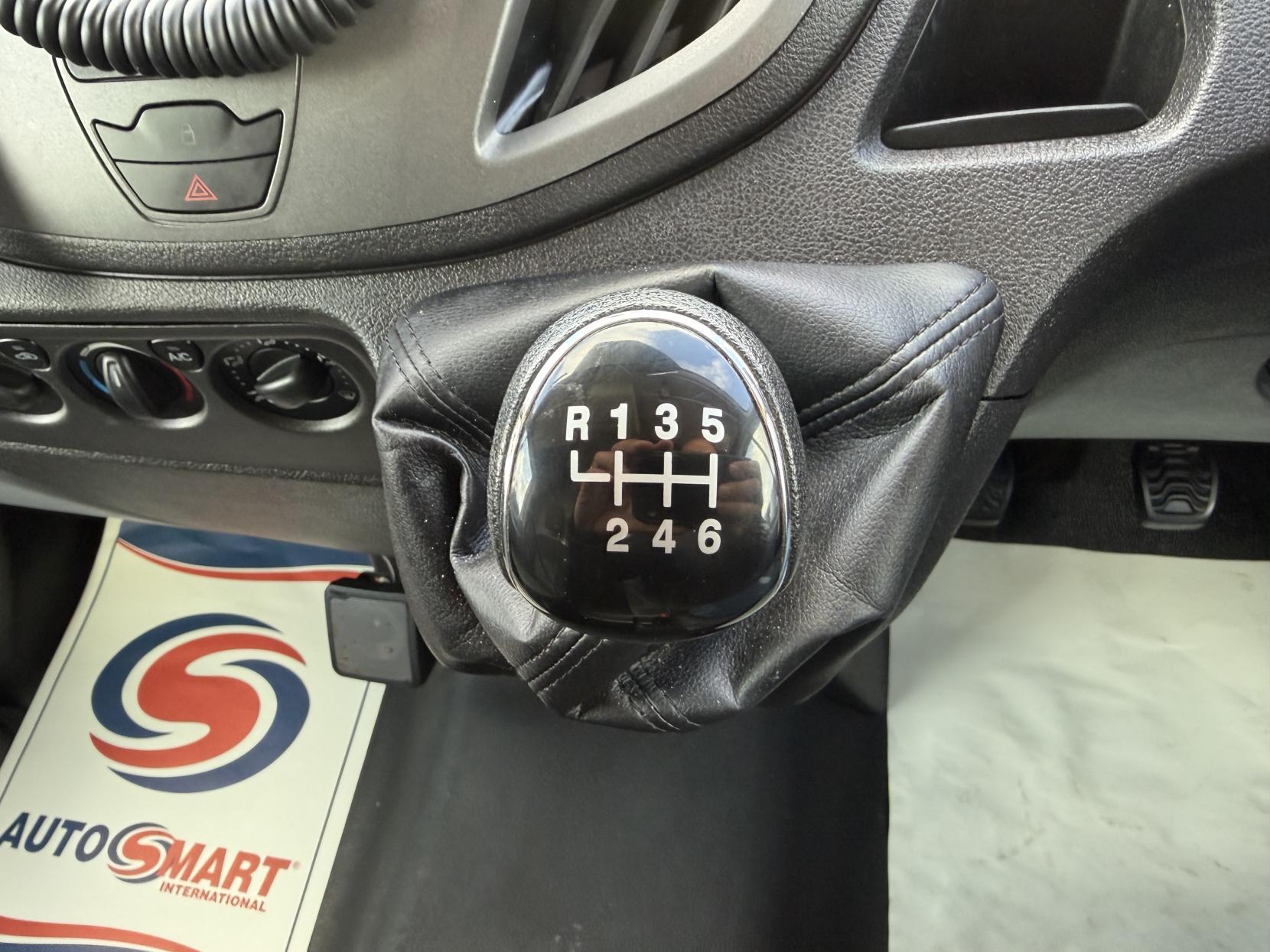 2015 Ford Transit 2.2 TDCi 350 Panel Van 5dr Diesel Manual RWD L3 H2 Euro 5 (155 ps) - Thumbnail 25