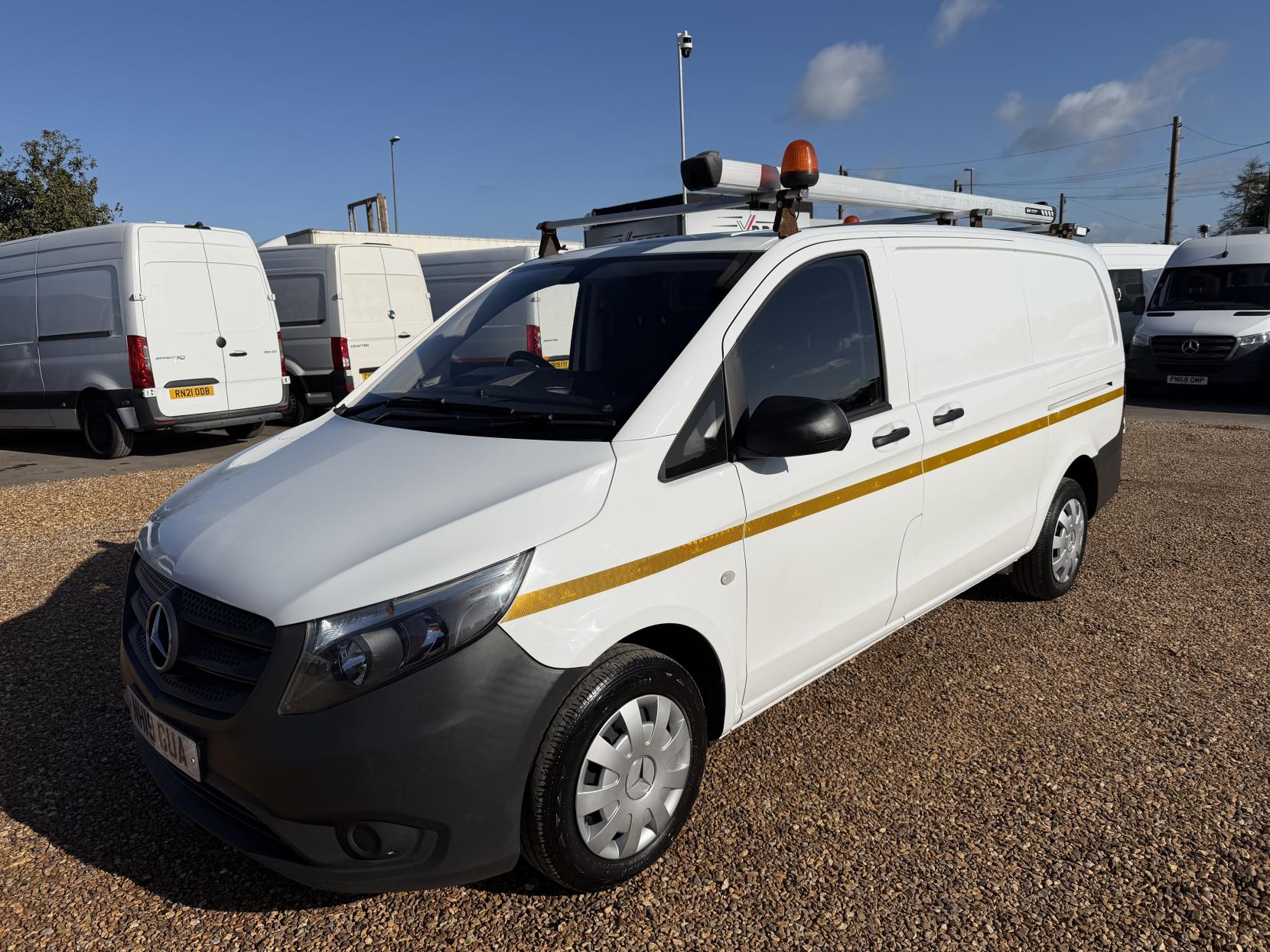 2019 Mercedes-Benz Vito 1.6 111 CDI Panel Van 6dr Diesel Manual FWD L2 Euro 6 (114 ps) - Thumbnail 7