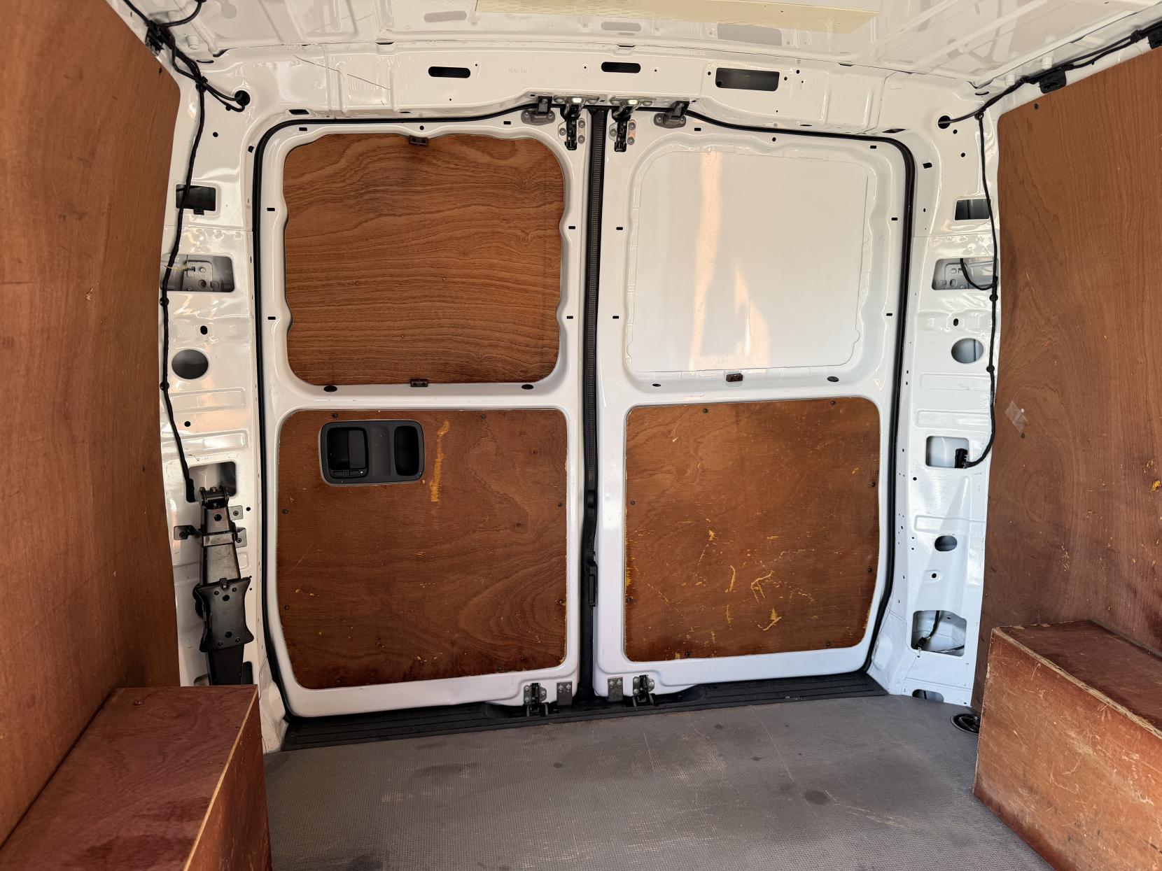 2019 Mercedes-Benz Vito 1.6 111 CDI Panel Van 6dr Diesel Manual FWD L2 Euro 6 (114 ps) - Thumbnail 34