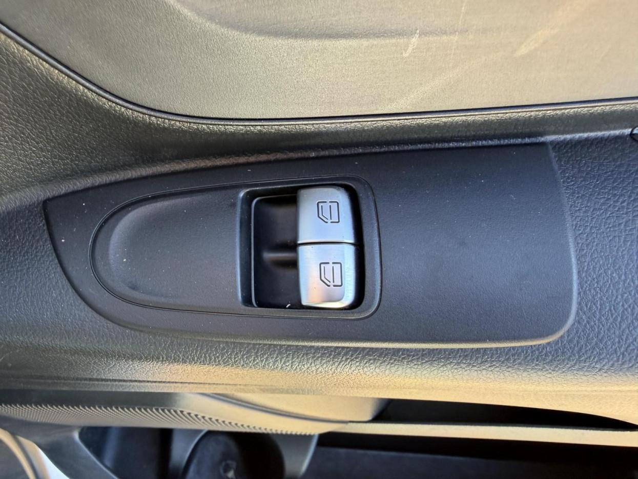 2019 Mercedes-Benz Vito 1.6 111 CDI Panel Van 6dr Diesel Manual FWD L2 Euro 6 (114 ps) - Thumbnail 23