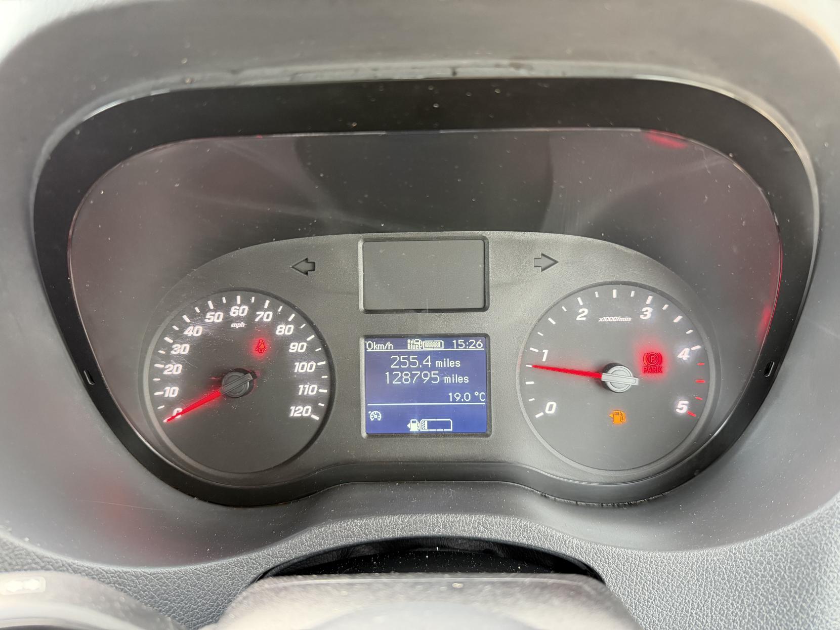 2023 Mercedes-Benz Sprinter 2.0 315 CDI Premium Panel Van 5dr Diesel Manual RWD L3 H2 Euro 6 (s/s) (150 ps) - Thumbnail 17