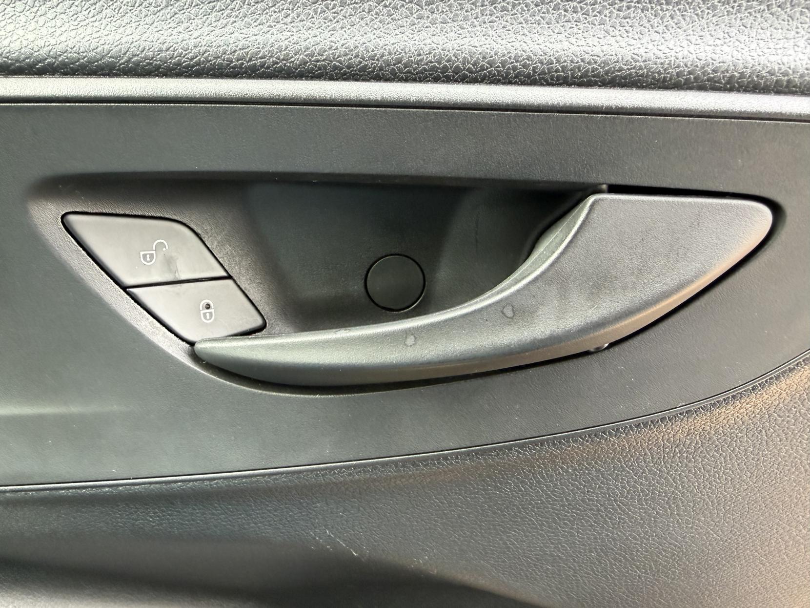 2023 Mercedes-Benz Sprinter 2.0 315 CDI Premium Panel Van 5dr Diesel Manual RWD L3 H2 Euro 6 (s/s) (150 ps) - Thumbnail 20