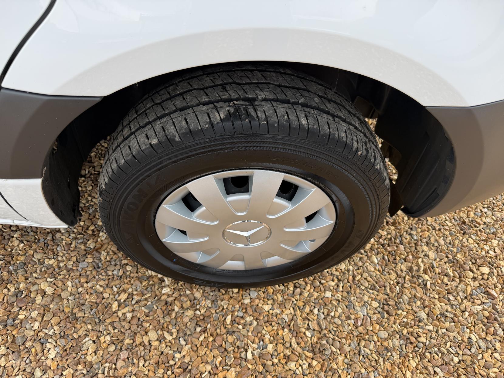 2023 Mercedes-Benz Sprinter 2.0 315 CDI Premium Panel Van 5dr Diesel Manual RWD L3 H2 Euro 6 (s/s) (150 ps) - Thumbnail 51