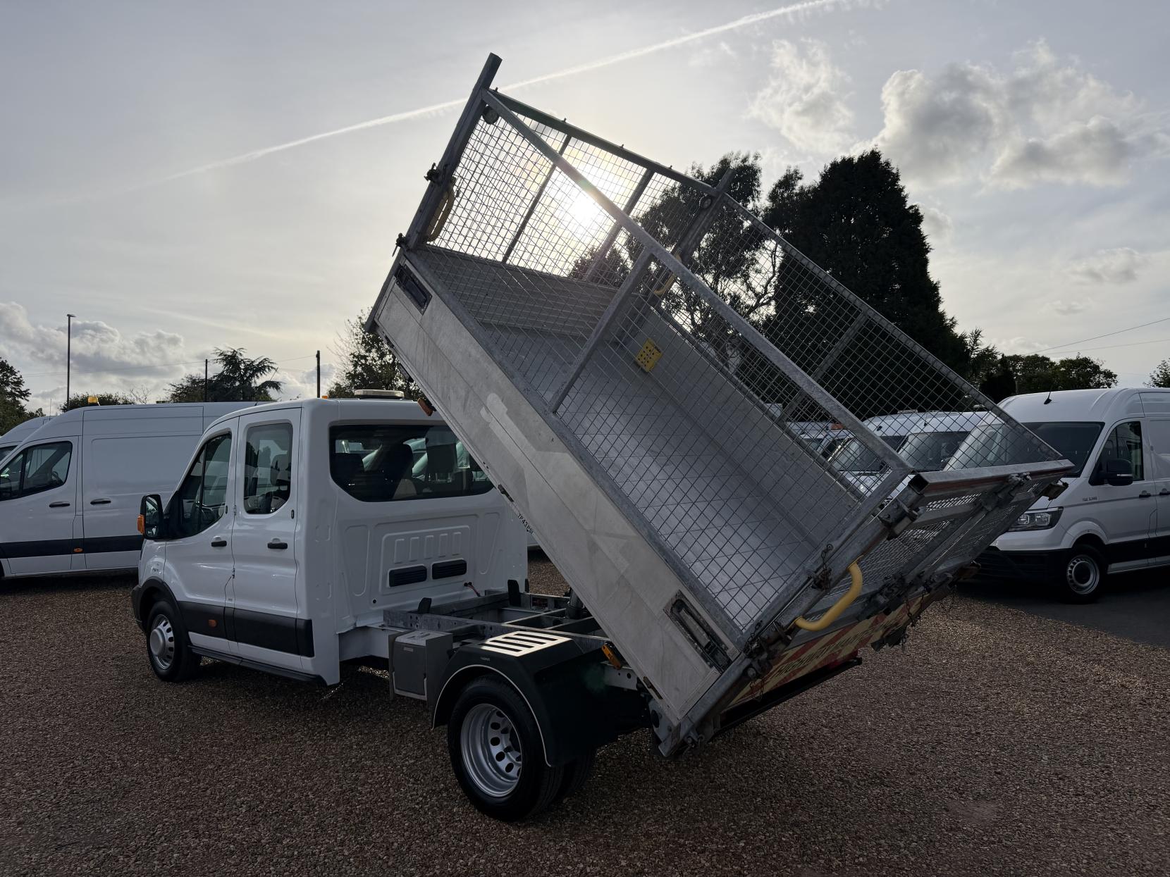 2018 Ford Transit 2.0 350 EcoBlue 1-Way Double Tipper Double Cab 4dr Diesel Manual RWD L3 Euro 6 (1-Way, 1-Stop) (105 ps) - Thumbnail 9