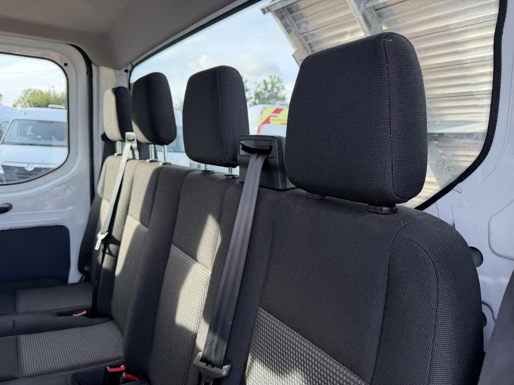 2018 Ford Transit 2.0 350 EcoBlue 1-Way Double Tipper Double Cab 4dr Diesel Manual RWD L3 Euro 6 (1-Way, 1-Stop) (105 ps) - Thumbnail 42