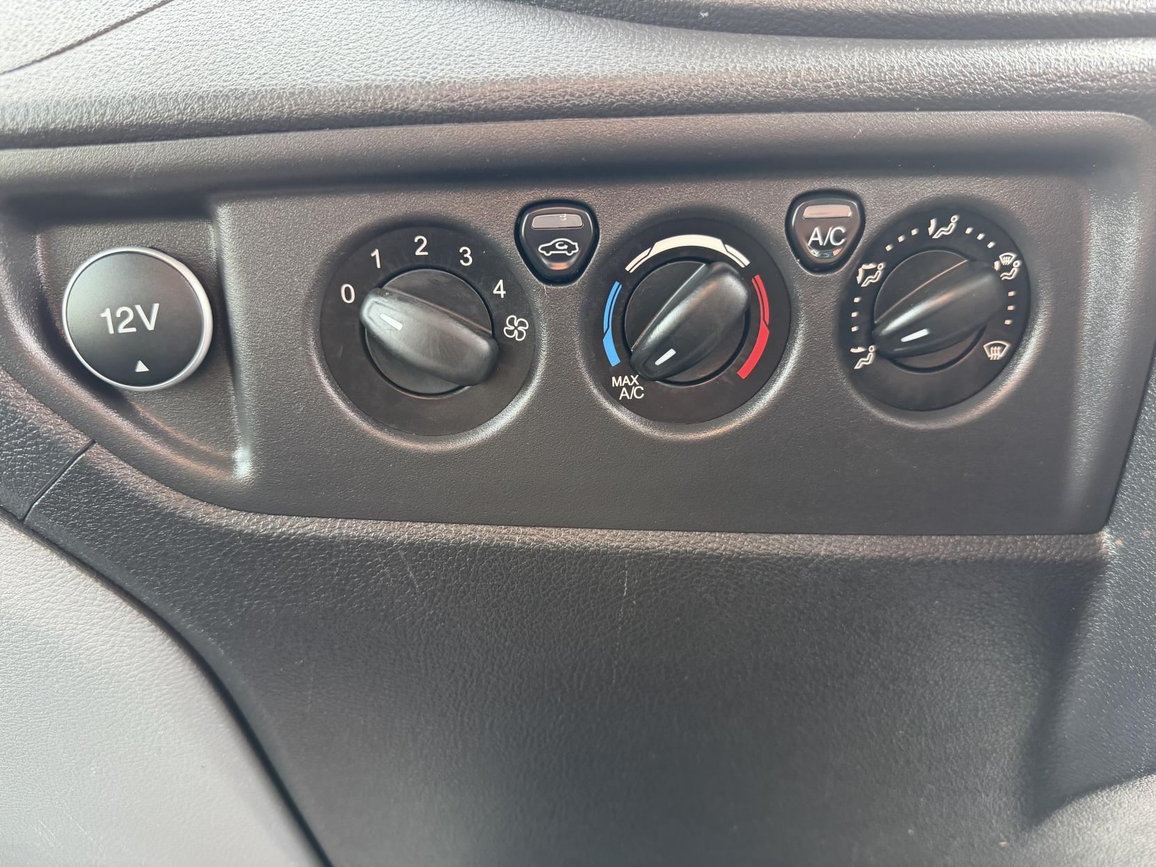 2018 Ford Transit 2.0 350 EcoBlue 1-Way Double Tipper Double Cab 4dr Diesel Manual RWD L3 Euro 6 (1-Way, 1-Stop) (105 ps) - Thumbnail 29