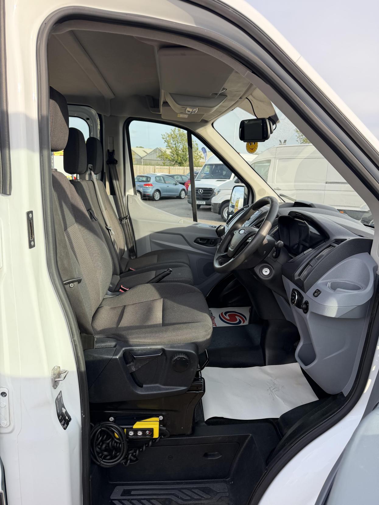 2018 Ford Transit 2.0 350 EcoBlue 1-Way Double Tipper Double Cab 4dr Diesel Manual RWD L3 Euro 6 (1-Way, 1-Stop) (105 ps) - Thumbnail 19