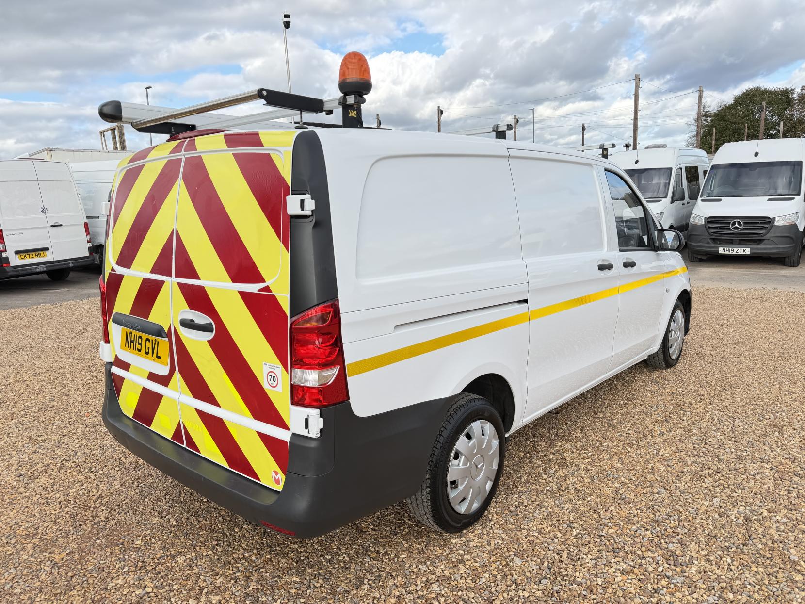 2019 Mercedes-Benz Vito 1.6 111 CDI Panel Van 6dr Diesel Manual FWD L2 Euro 6 (114 ps) - Thumbnail 12