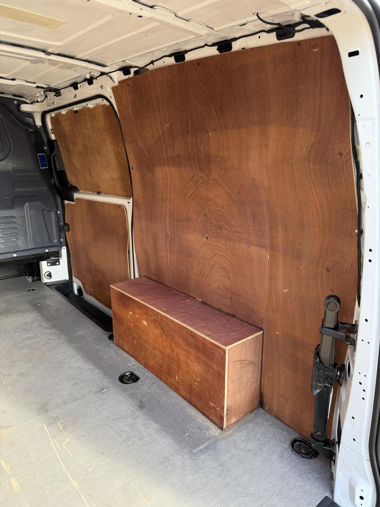 2019 Mercedes-Benz Vito 1.6 111 CDI Panel Van 6dr Diesel Manual FWD L2 Euro 6 (114 ps) - Thumbnail 43
