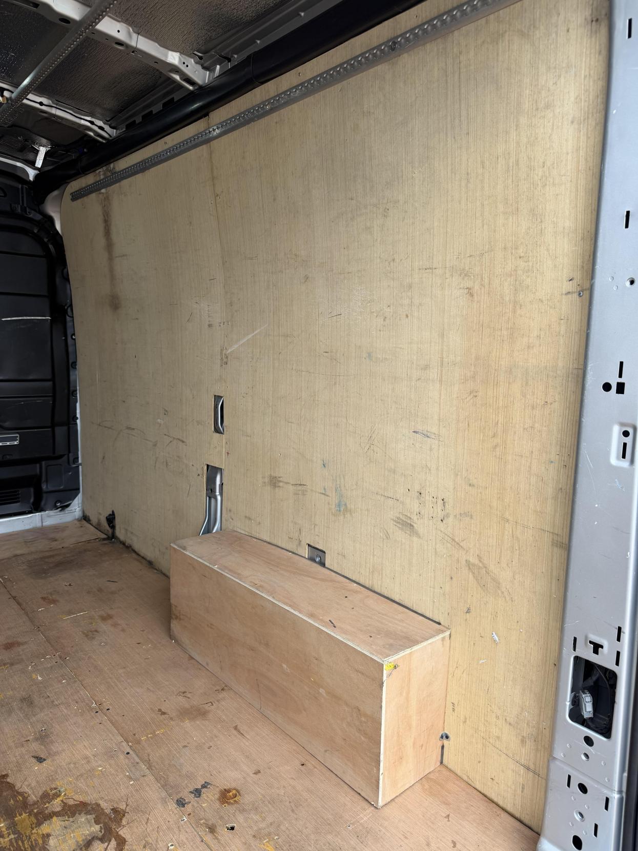 2020 Ford Transit 2.0 350 EcoBlue Leader Panel Van 5dr Diesel Manual FWD L2 H2 Euro 6 (s/s) (130 ps) - Thumbnail 39