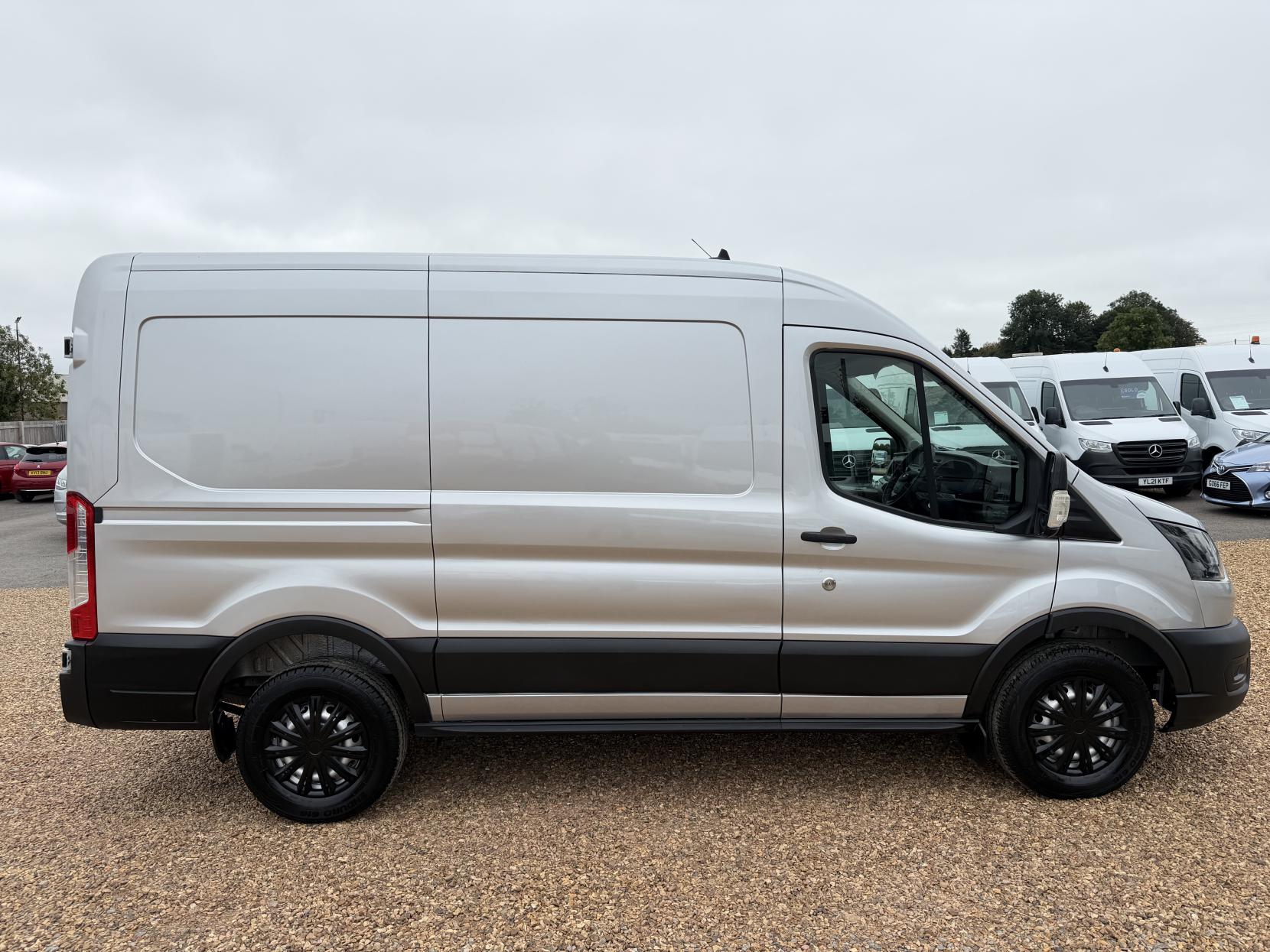 2020 Ford Transit 2.0 350 EcoBlue Leader Panel Van 5dr Diesel Manual FWD L2 H2 Euro 6 (s/s) (130 ps) - Thumbnail 12