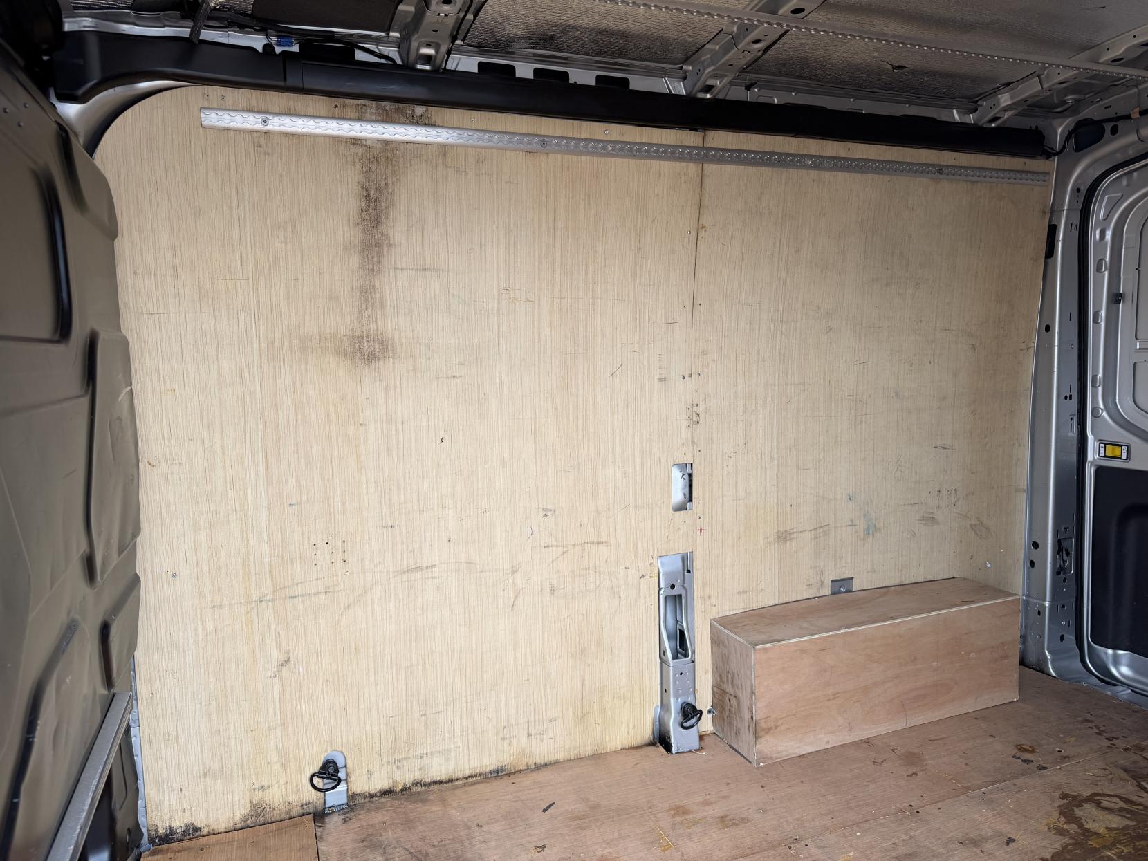 2020 Ford Transit 2.0 350 EcoBlue Leader Panel Van 5dr Diesel Manual FWD L2 H2 Euro 6 (s/s) (130 ps) - Thumbnail 34