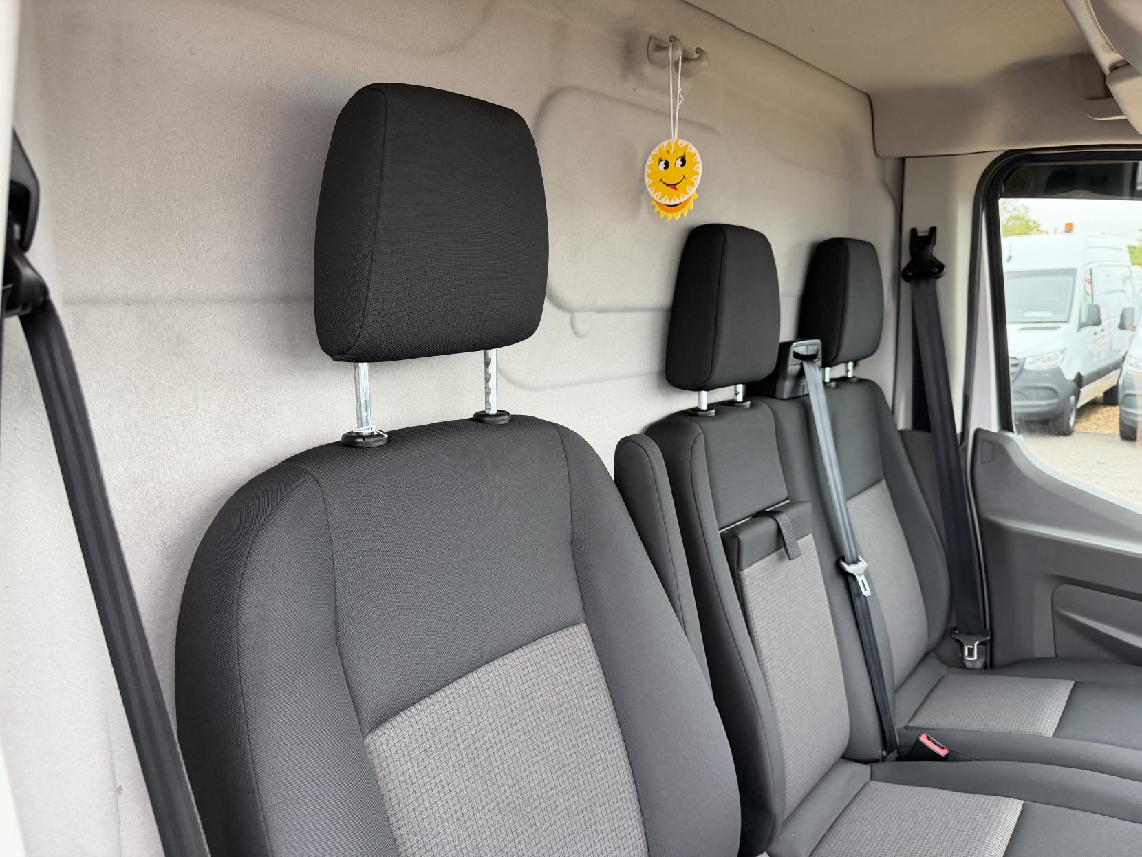 2020 Ford Transit 2.0 350 EcoBlue Leader Panel Van 5dr Diesel Manual FWD L2 H2 Euro 6 (s/s) (130 ps) - Thumbnail 15