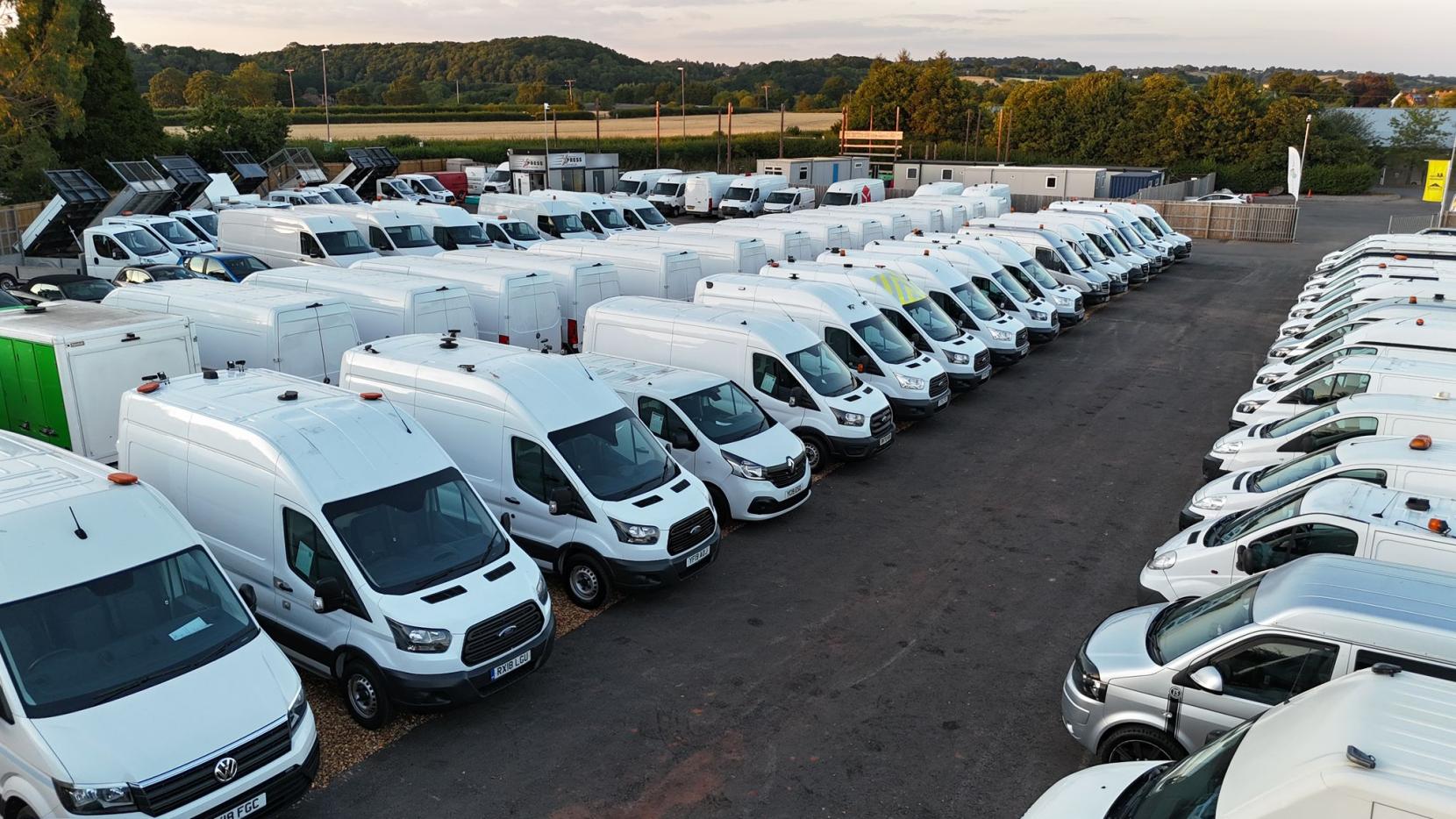 2020 Ford Transit 2.0 350 EcoBlue Leader Panel Van 5dr Diesel Manual FWD L2 H2 Euro 6 (s/s) (130 ps) - Thumbnail 52