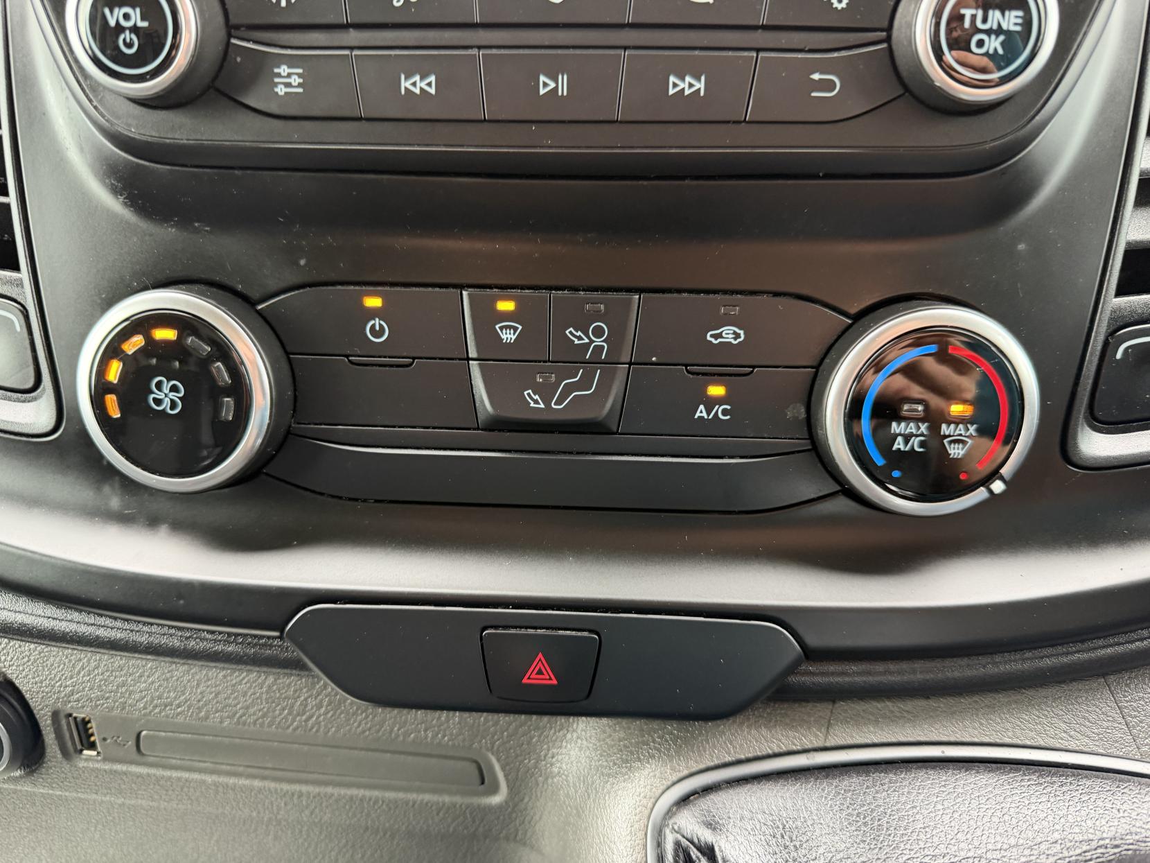 2020 Ford Transit 2.0 350 EcoBlue Leader Panel Van 5dr Diesel Manual FWD L2 H2 Euro 6 (s/s) (130 ps) - Thumbnail 22