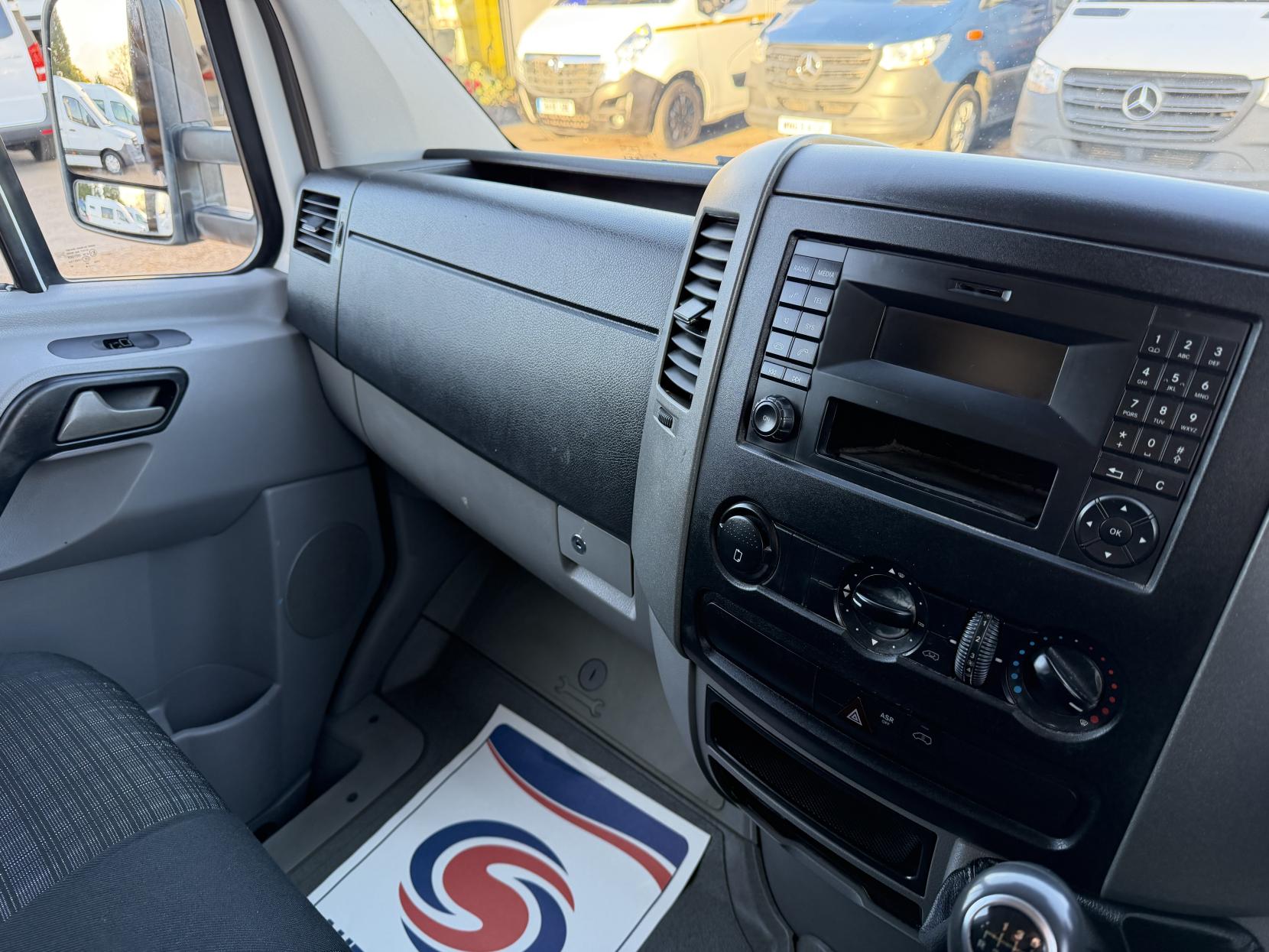 2018 Mercedes-Benz Sprinter 2.1 314 CDI Chassis Cab 4dr Diesel Manual RWD L3 (209 g/km, 140 bhp) - Thumbnail 26