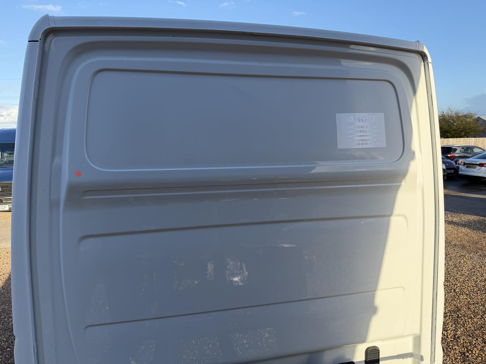 2018 Mercedes-Benz Sprinter 2.1 314 CDI Chassis Cab 4dr Diesel Manual RWD L3 (209 g/km, 140 bhp) - Thumbnail 37