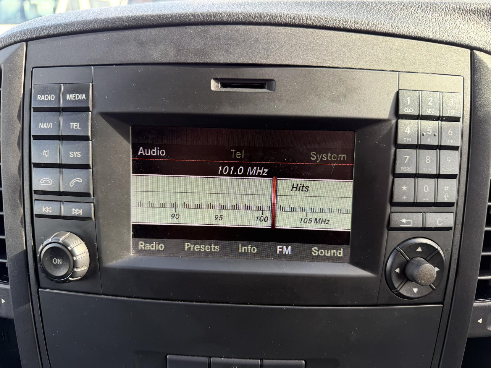 2019 Mercedes-Benz Vito 1.6 111 CDI Panel Van 6dr Diesel Manual FWD L2 Euro 6 (114 ps) - Thumbnail 20