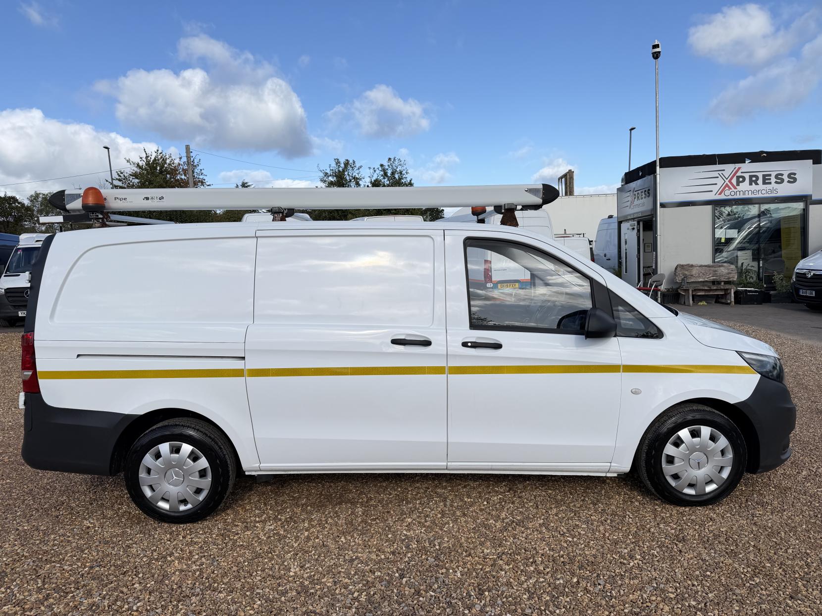 2019 Mercedes-Benz Vito 1.6 111 CDI Panel Van 6dr Diesel Manual FWD L2 Euro 6 (114 ps) - Thumbnail 12
