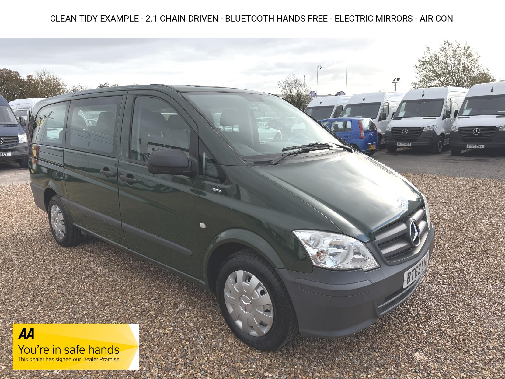 2014 Mercedes-Benz Vito 2.1 113 CDi BlueEFFICIENCY Traveliner Minibus 5dr Diesel Manual L1 (182 g/km, 136 bhp)